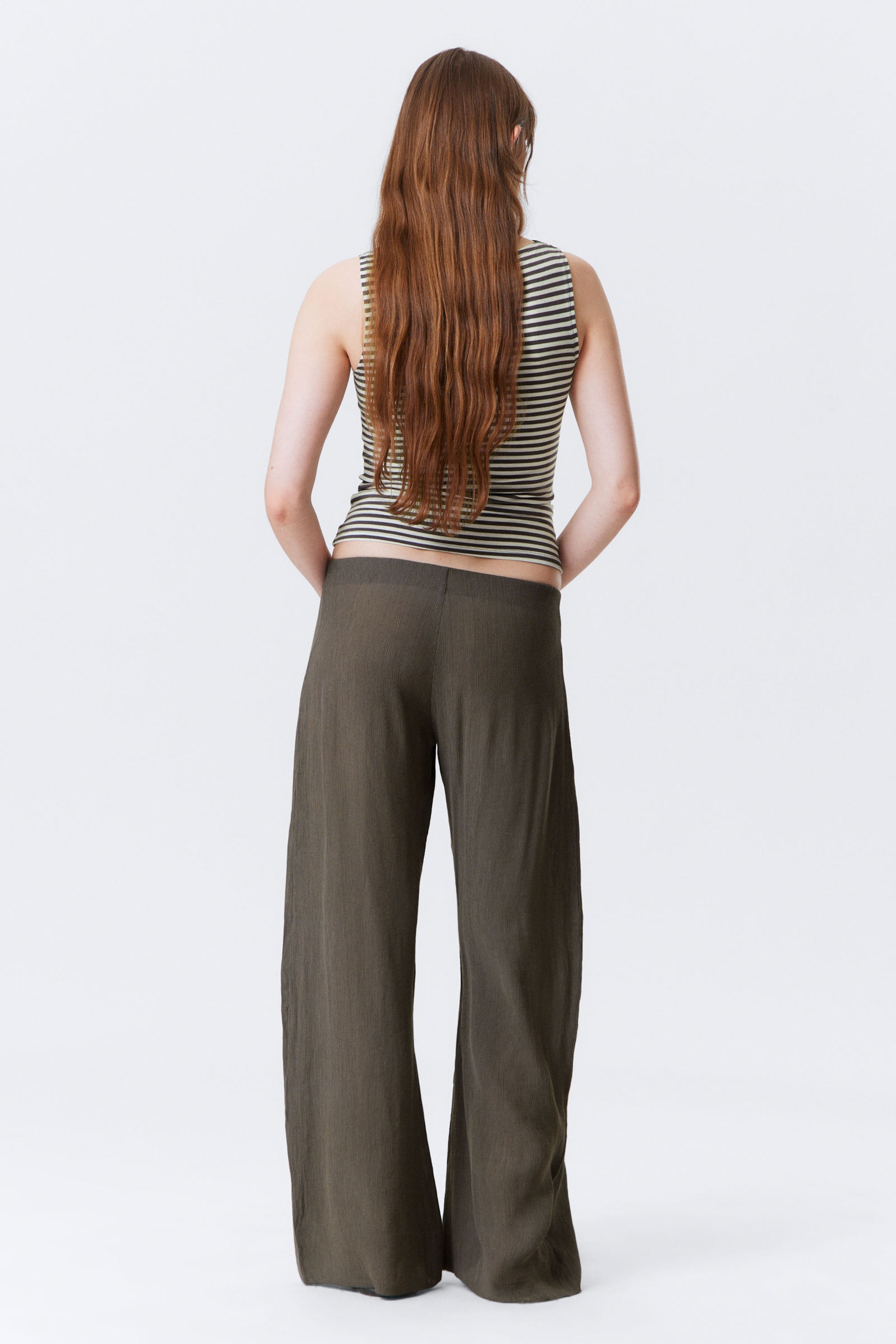 Dark Brown - Crinkled Low-Rise Wide-Leg Trousers - 3