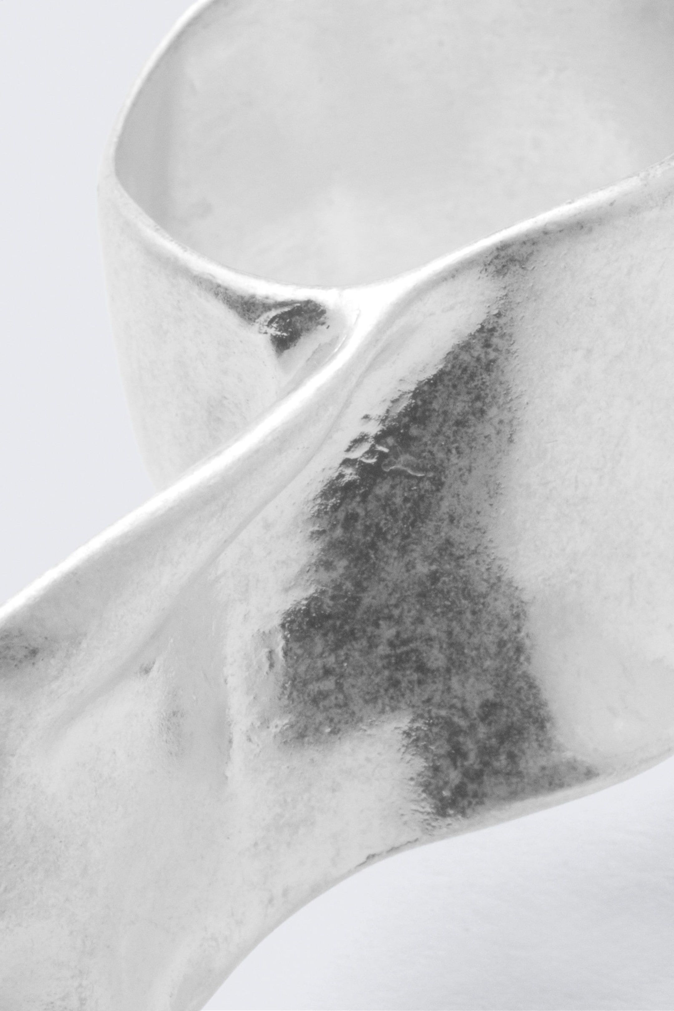Silver - Sculpted Ring - 3
