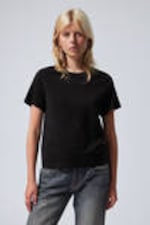 Black - Essence Standard T-shirt - 0