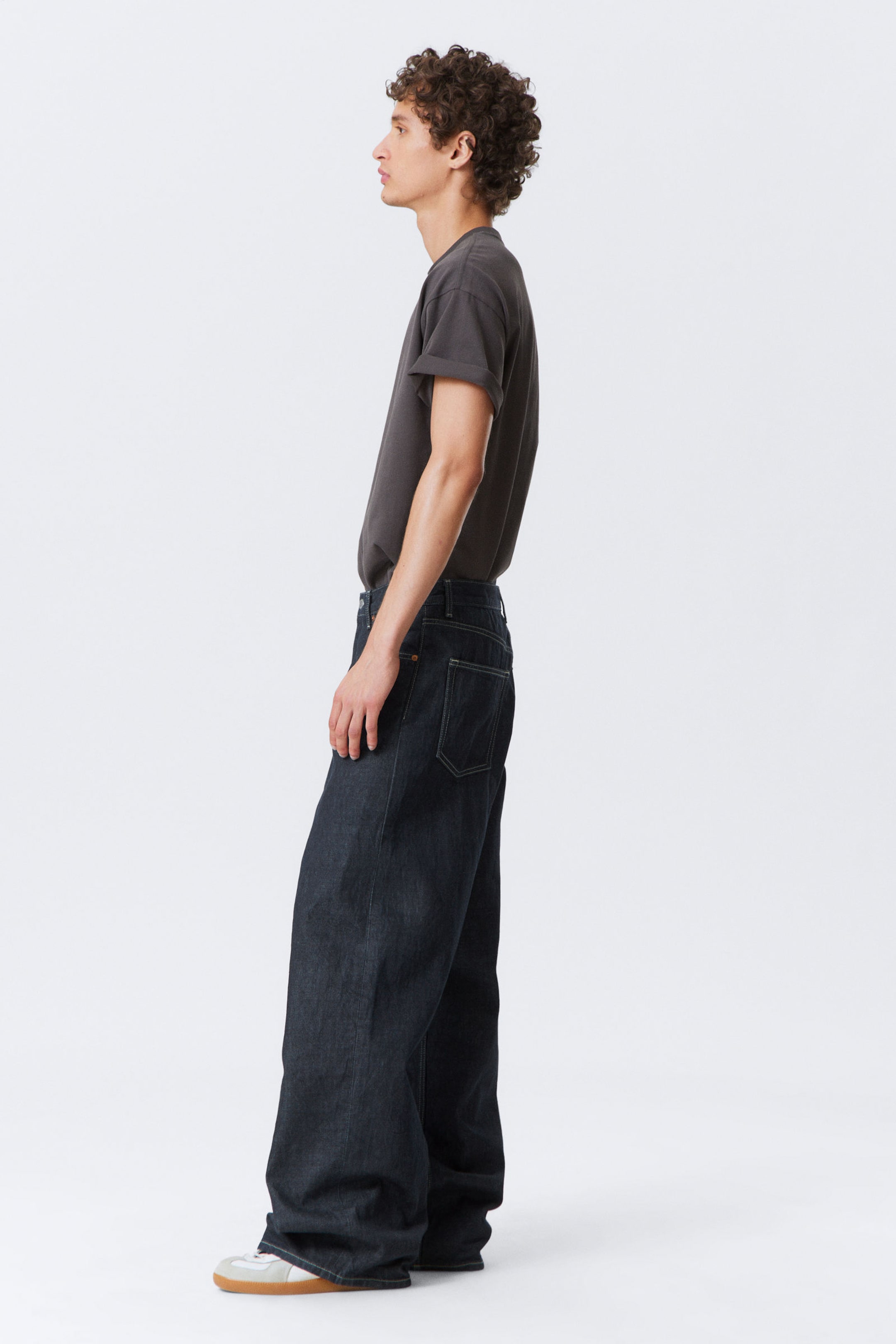 Blue Rinse - Dark Blue - Astro Loose Baggy Leg Jeans - 4