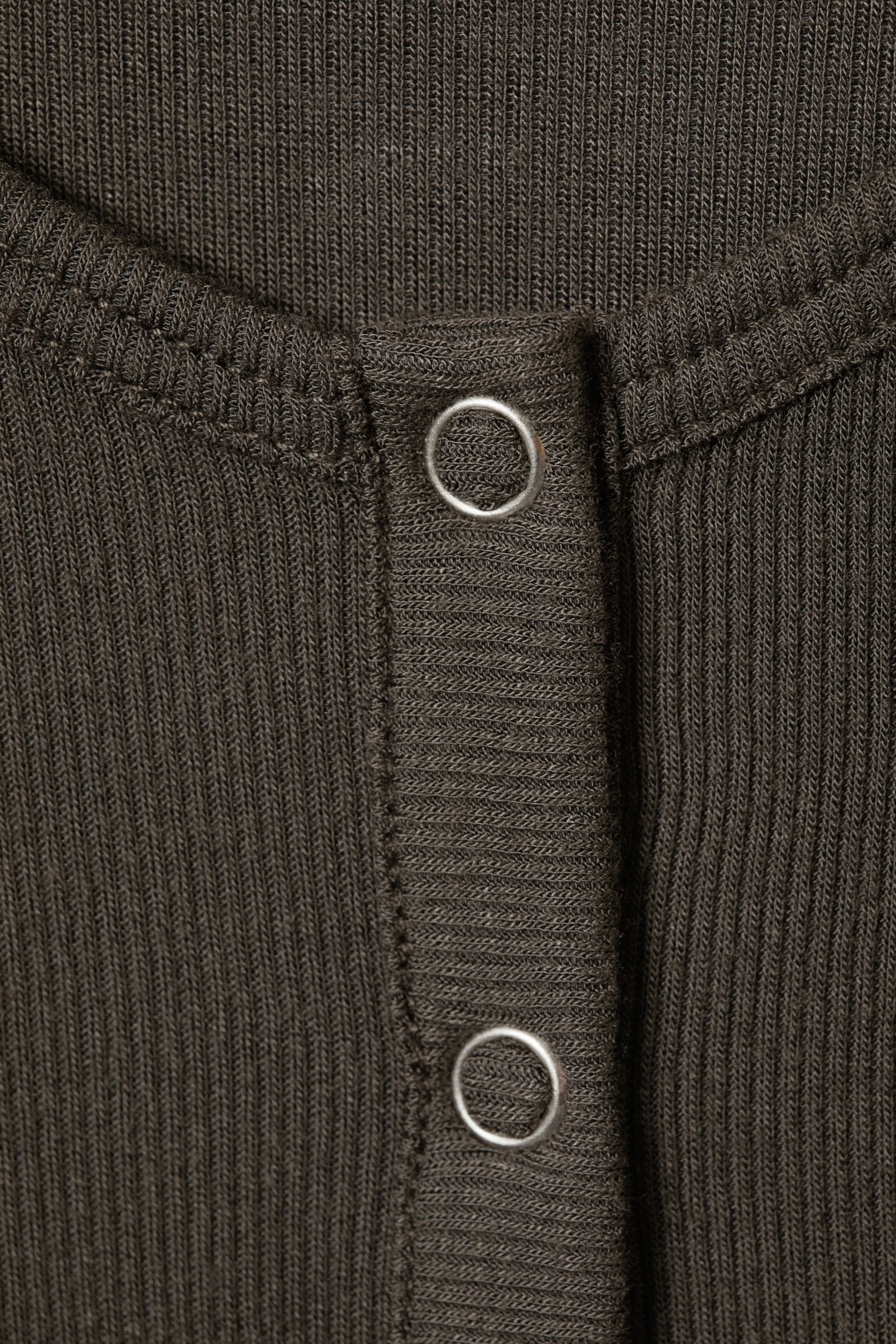 Dark Grey - Ribbstickad långärmad Henley-tröja - 1