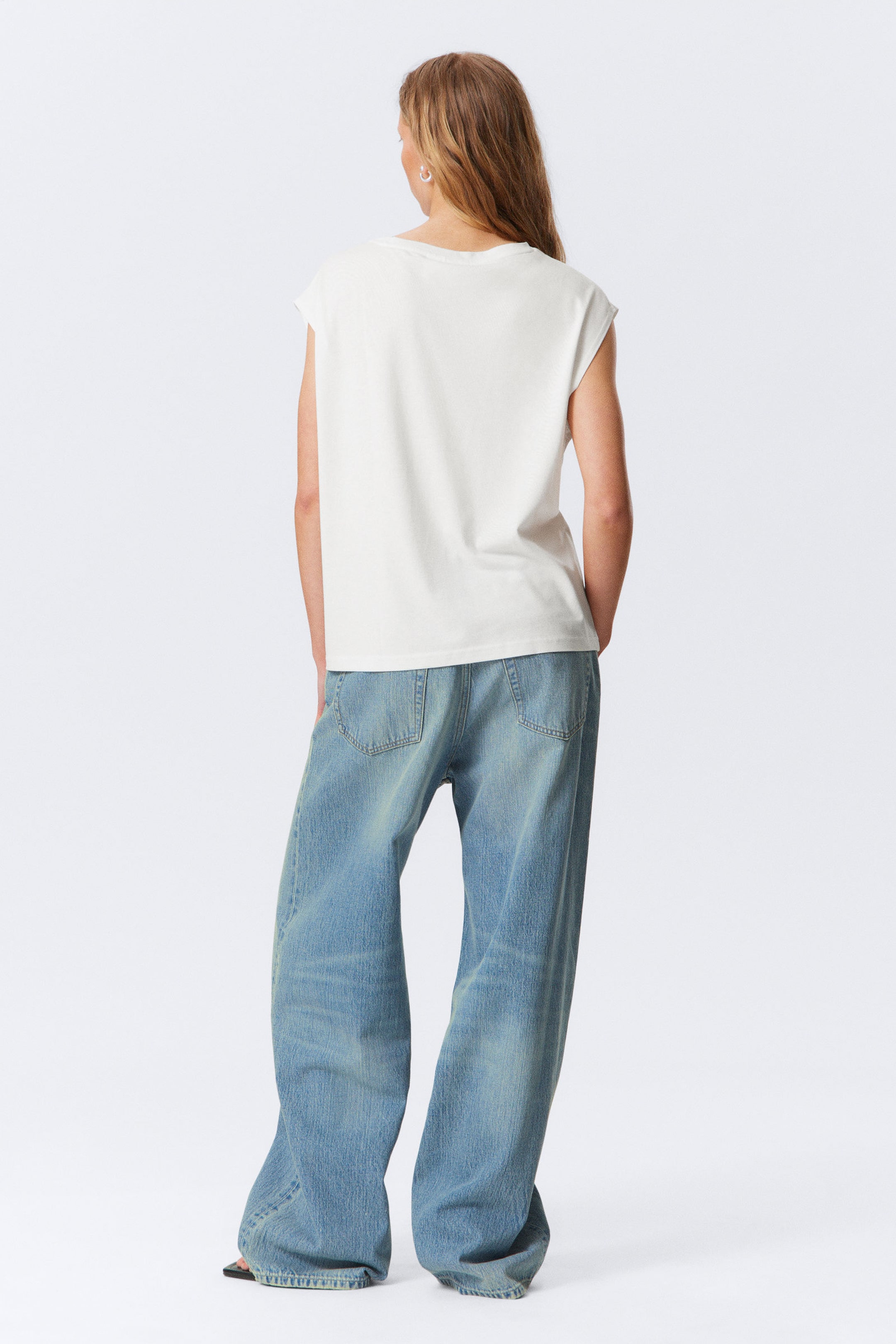 White - Oversized Sleeveless Tank Top - 2