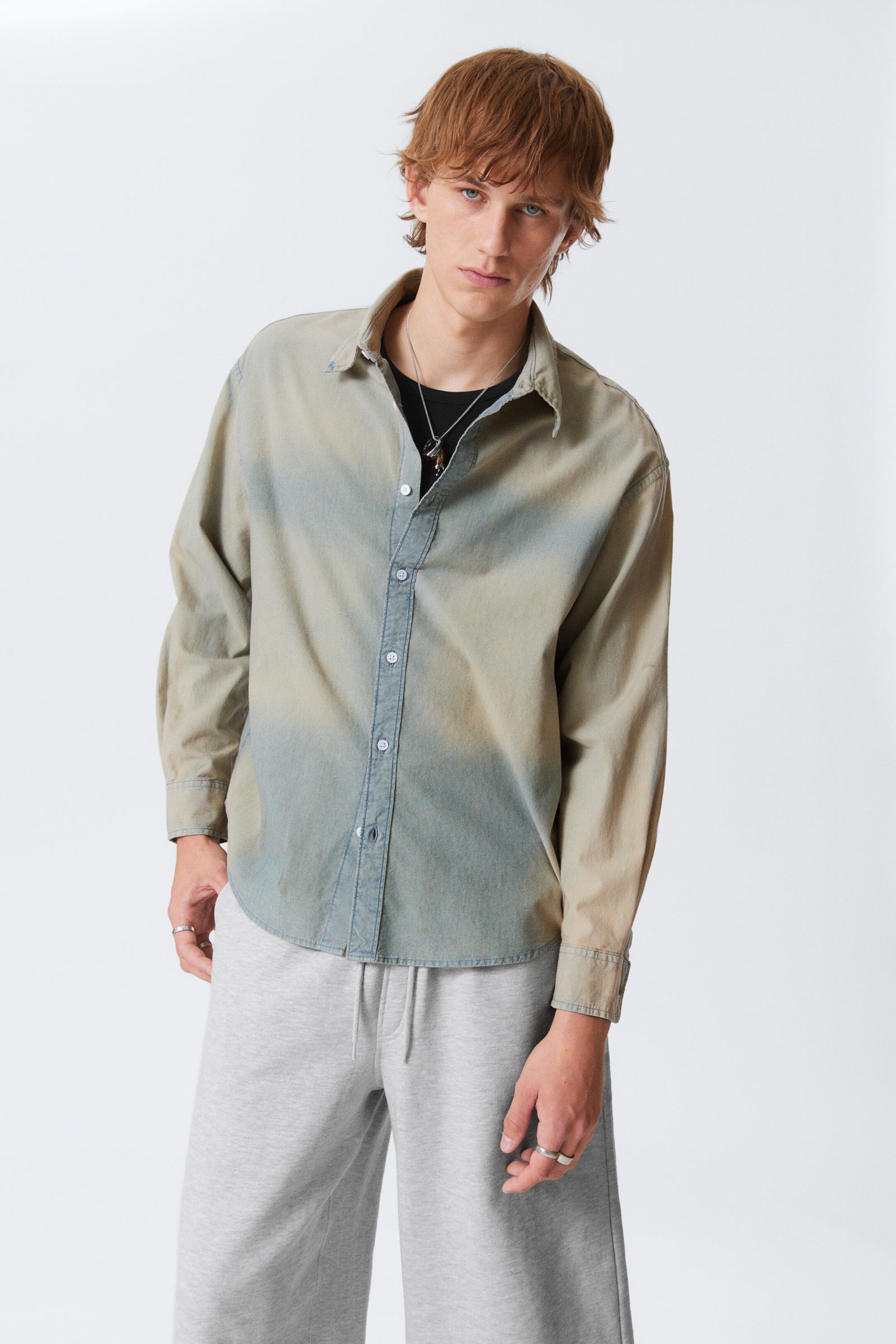 #8898AC - Oversized långärmad denimskjorta - 1