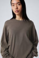 Washed Dark Mole - Long-Sleeved Oversized T-shirt - 1