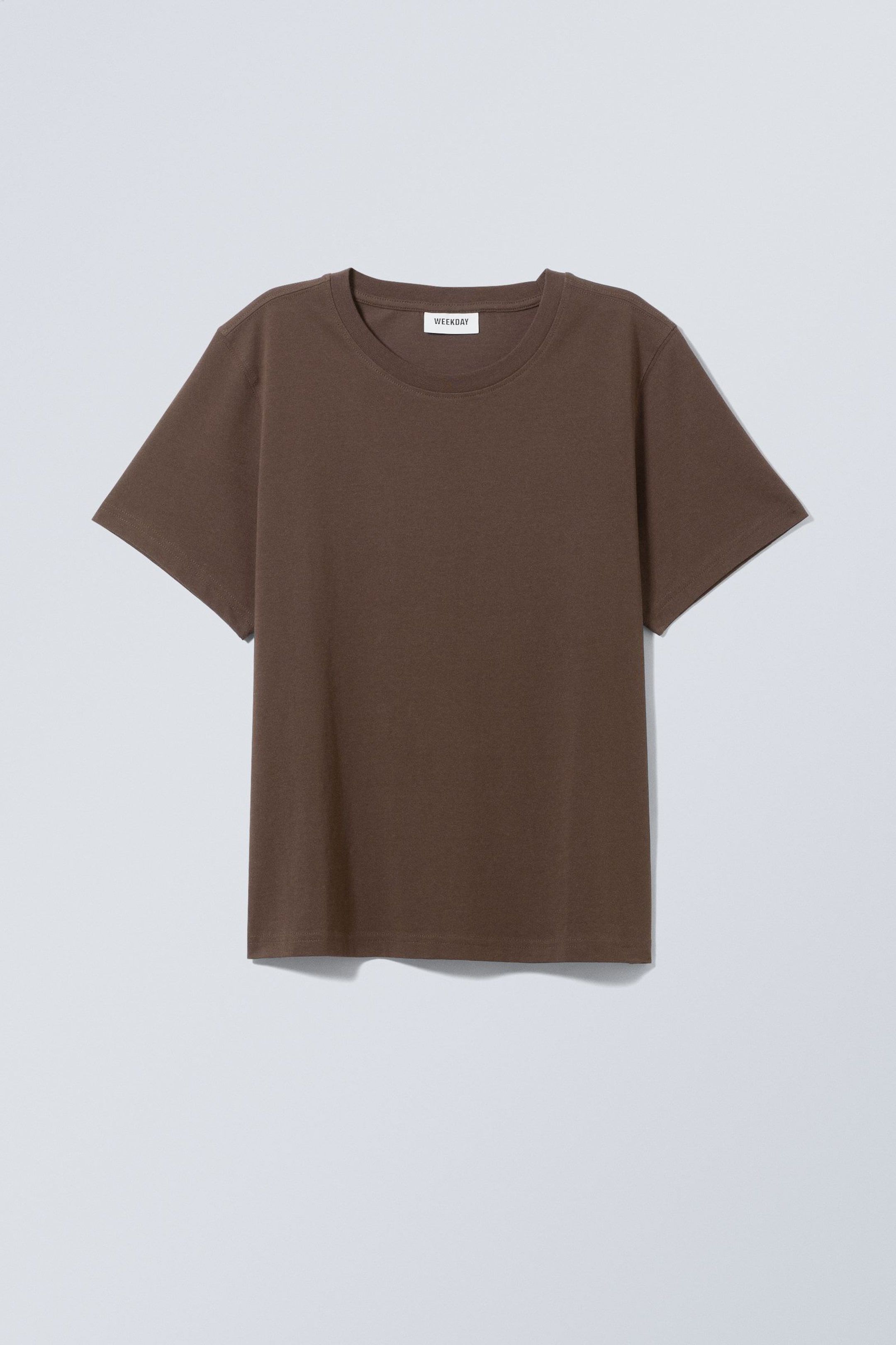 Dark brown - Essence Standard T-shirt - 0