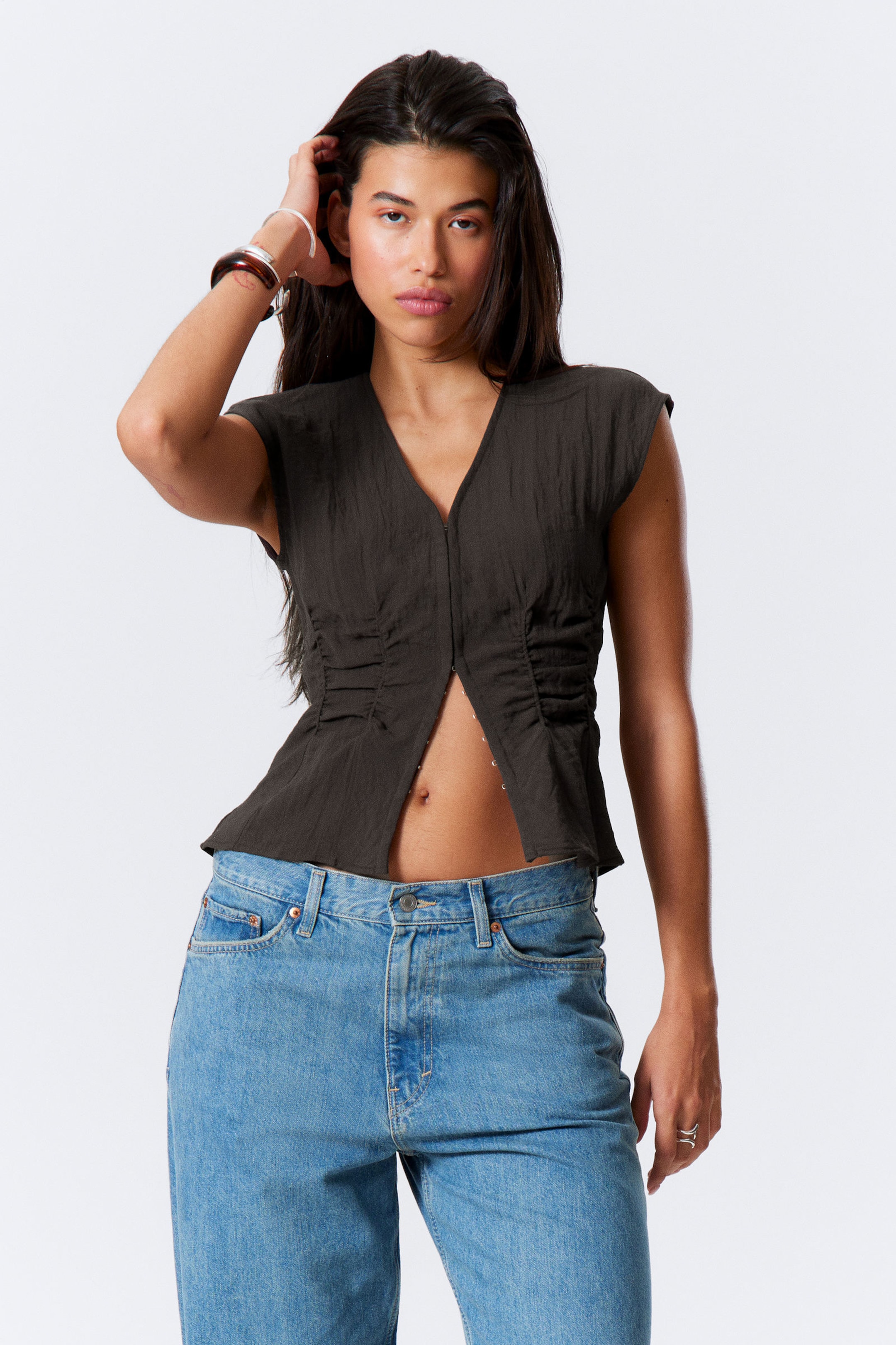 #353031 - Sleeveless Crinkle Top - 1