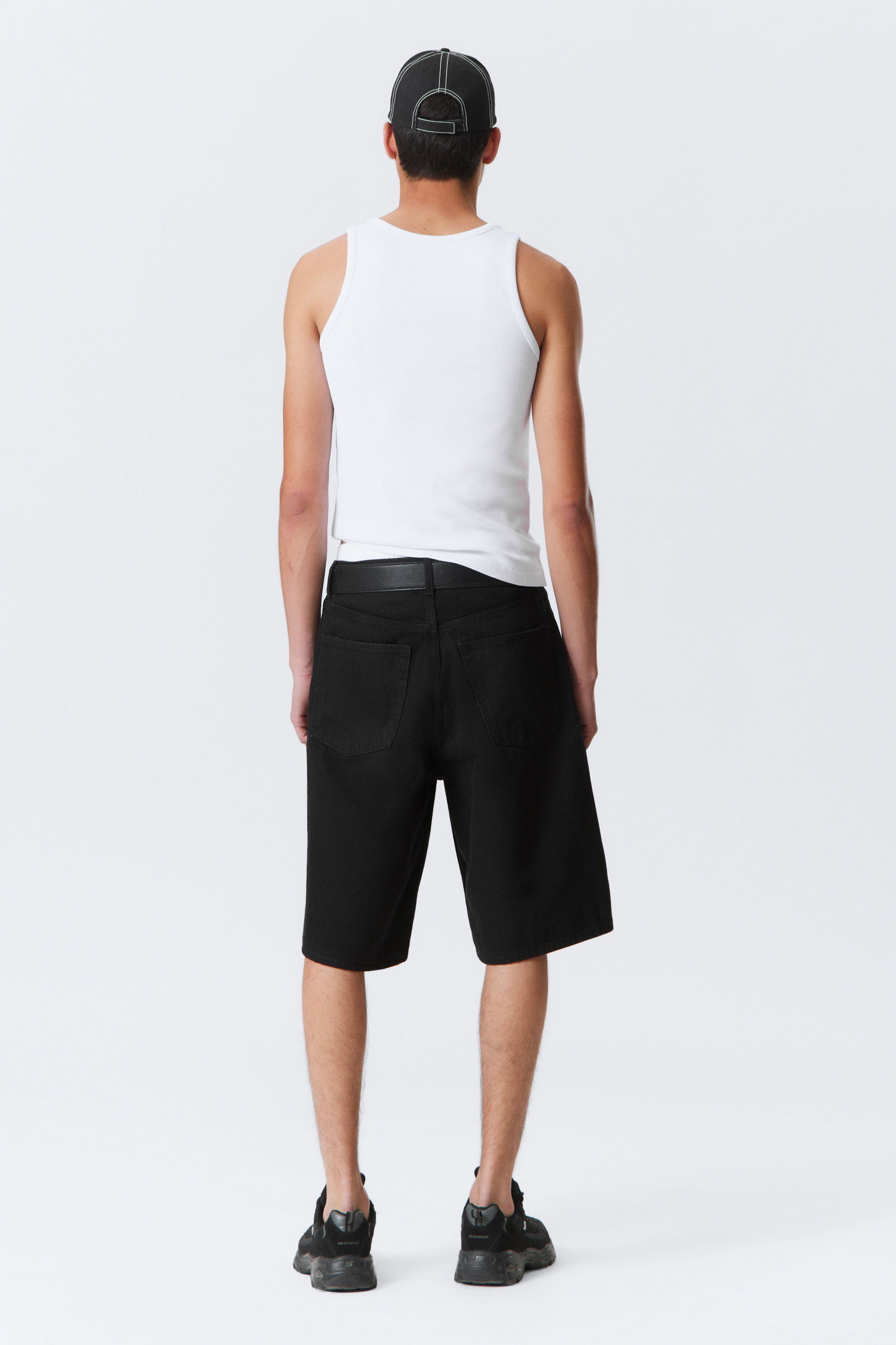 WEEKDAY Astro Denim Loose Baggy Shorts in Black Grumble