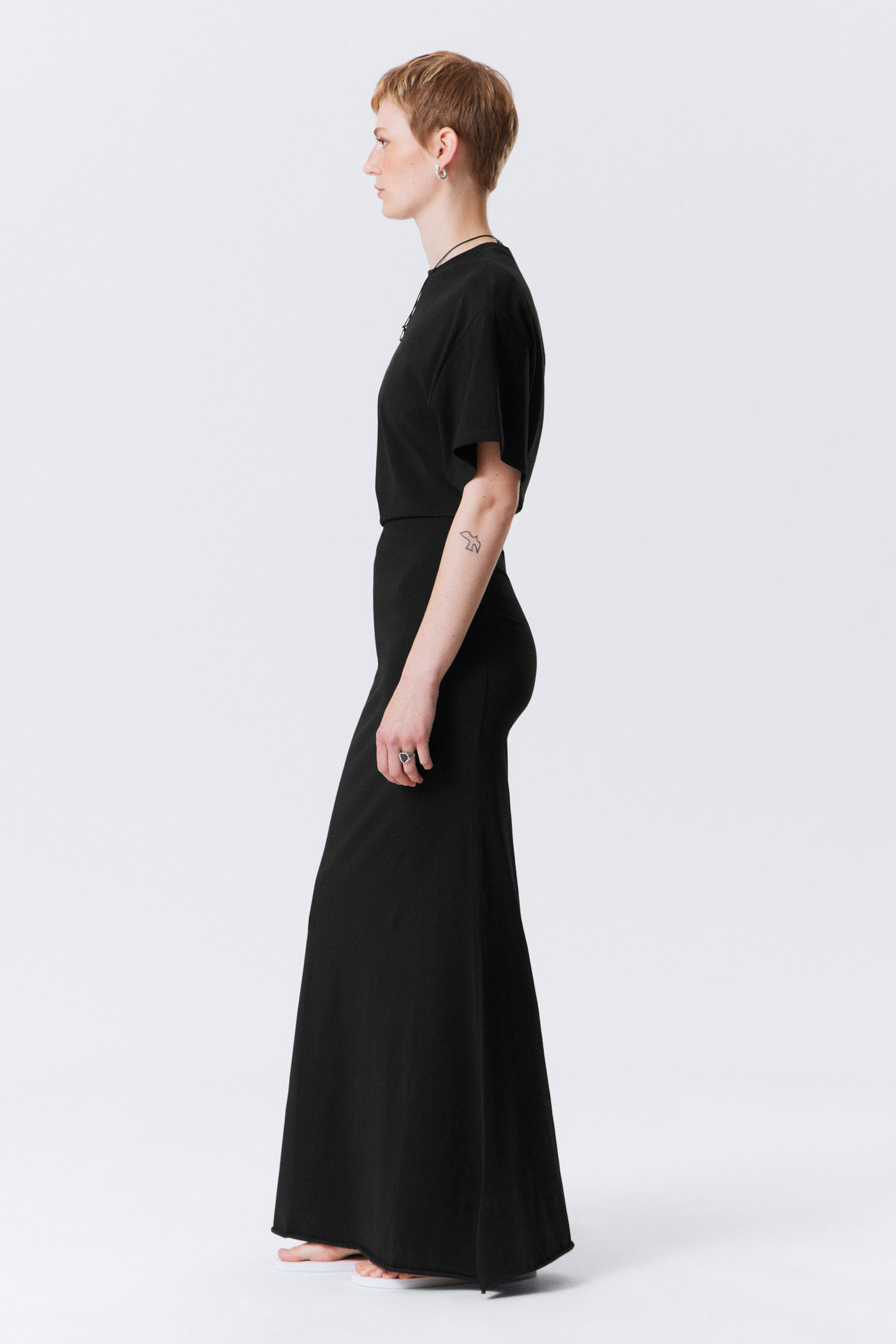 Black - Gathered Short-Sleeved Maxi Dress - 2