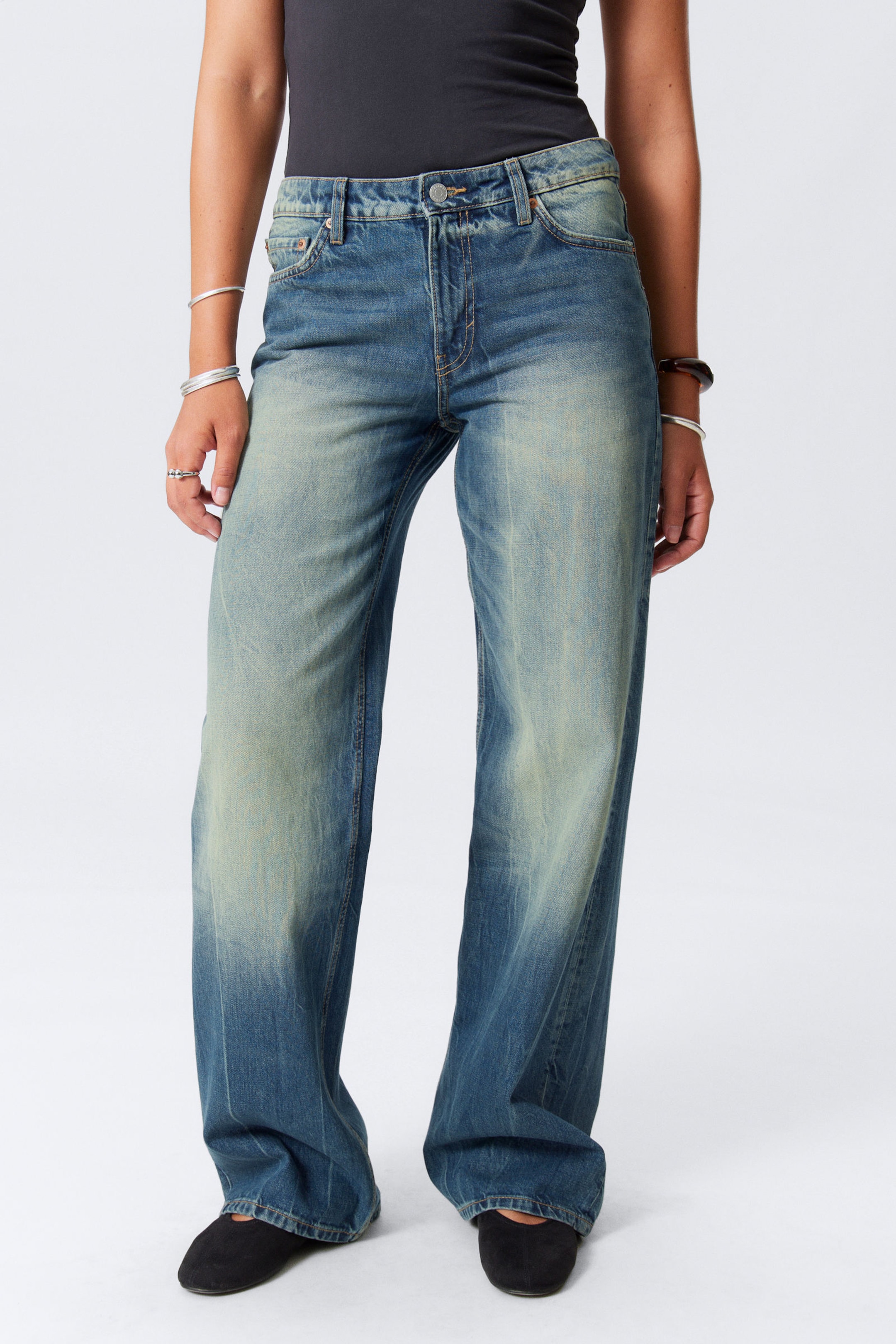 #79829D - Ample Low Rise Loose Wide Leg Jeans - 2