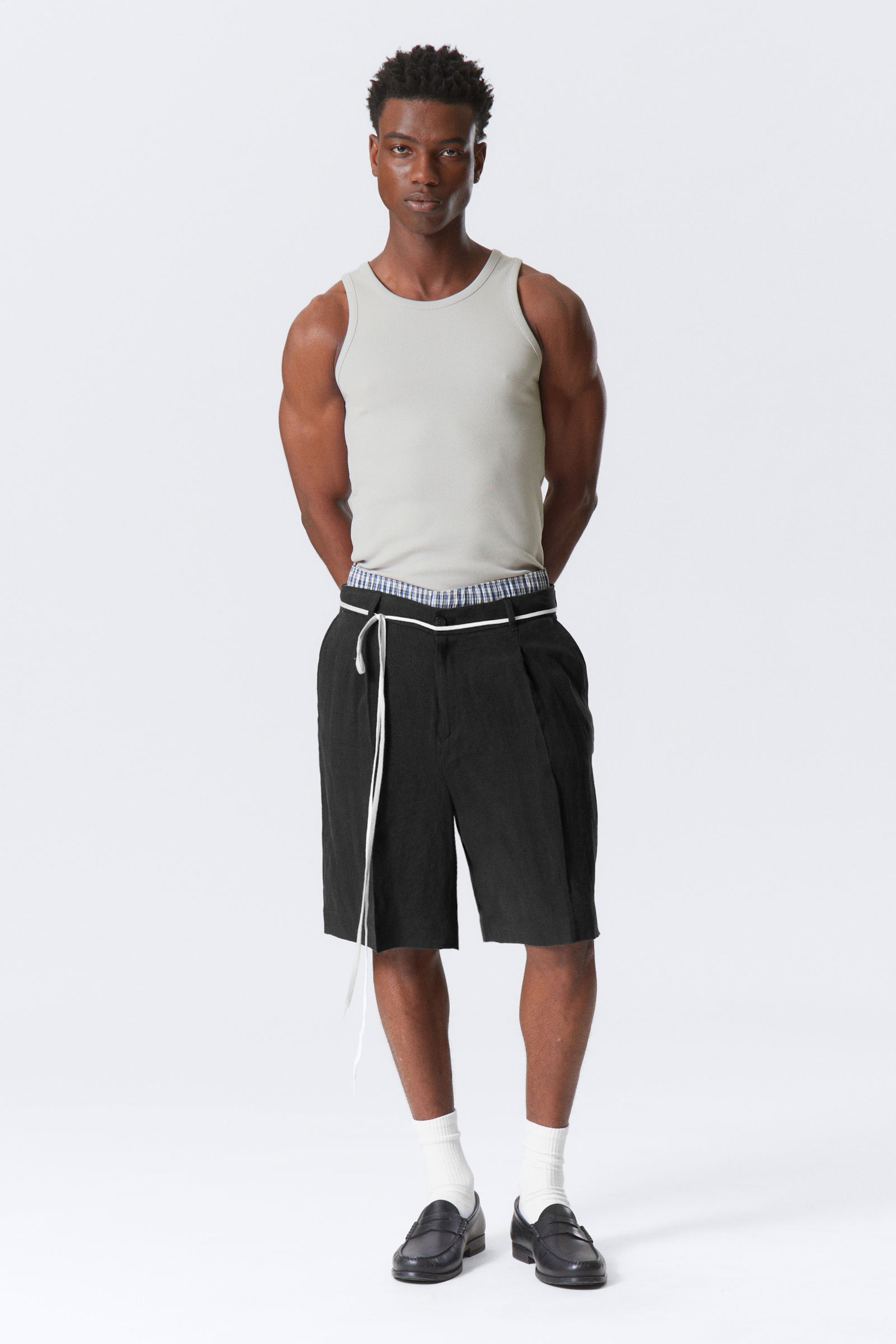 #272628 - Loose Linen Suit Shorts - 1