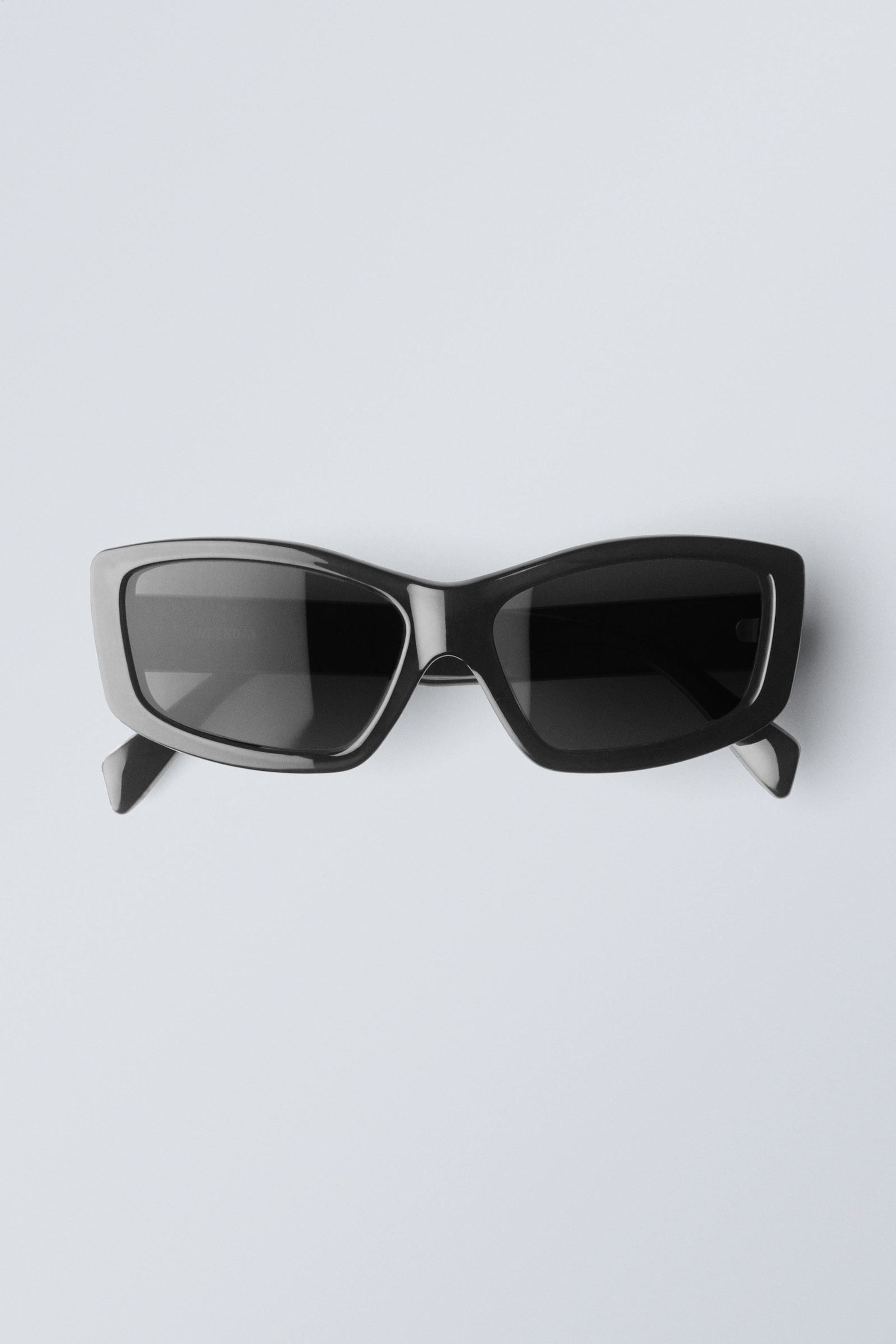 Black - Rectangular Semi-wide Sunglasses - 0