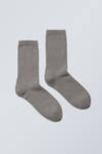 Staubiges Grau - Kuschelige Socken - 0