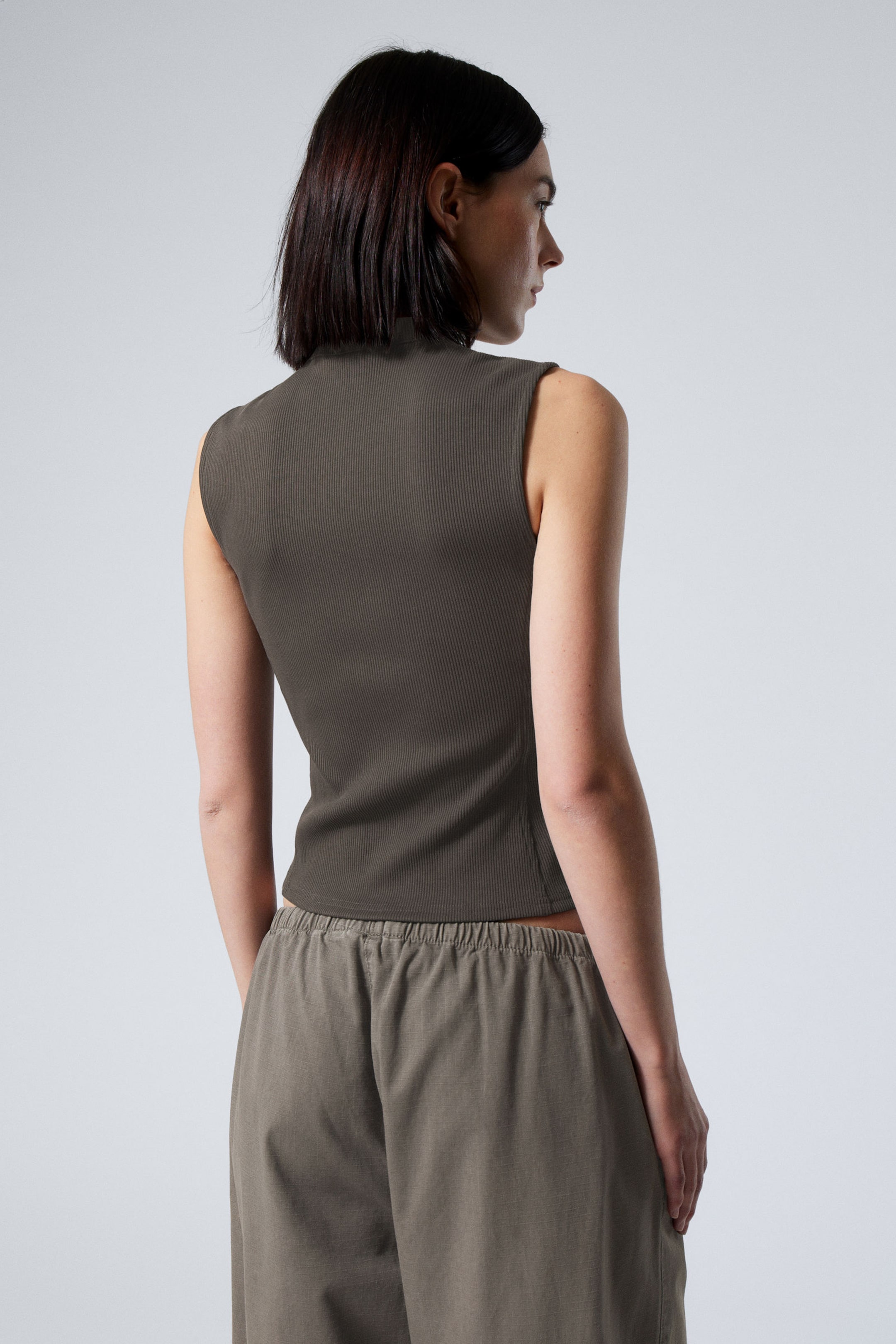 Dark Grey - Sleeveless Ribbed Zip-Top - 3