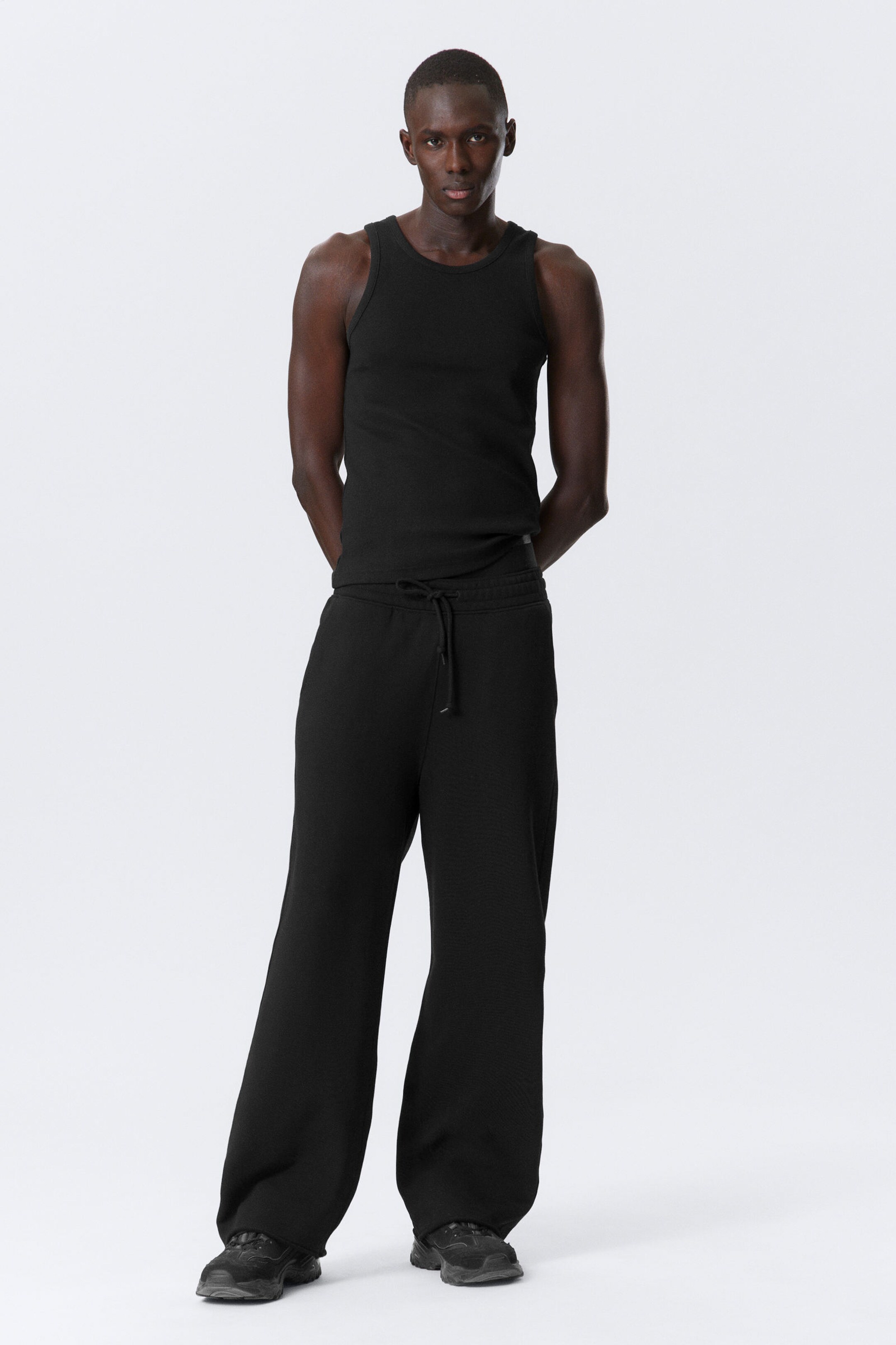 astro loose baggy leg jeans - Tuned Black - Black | Weekday GB