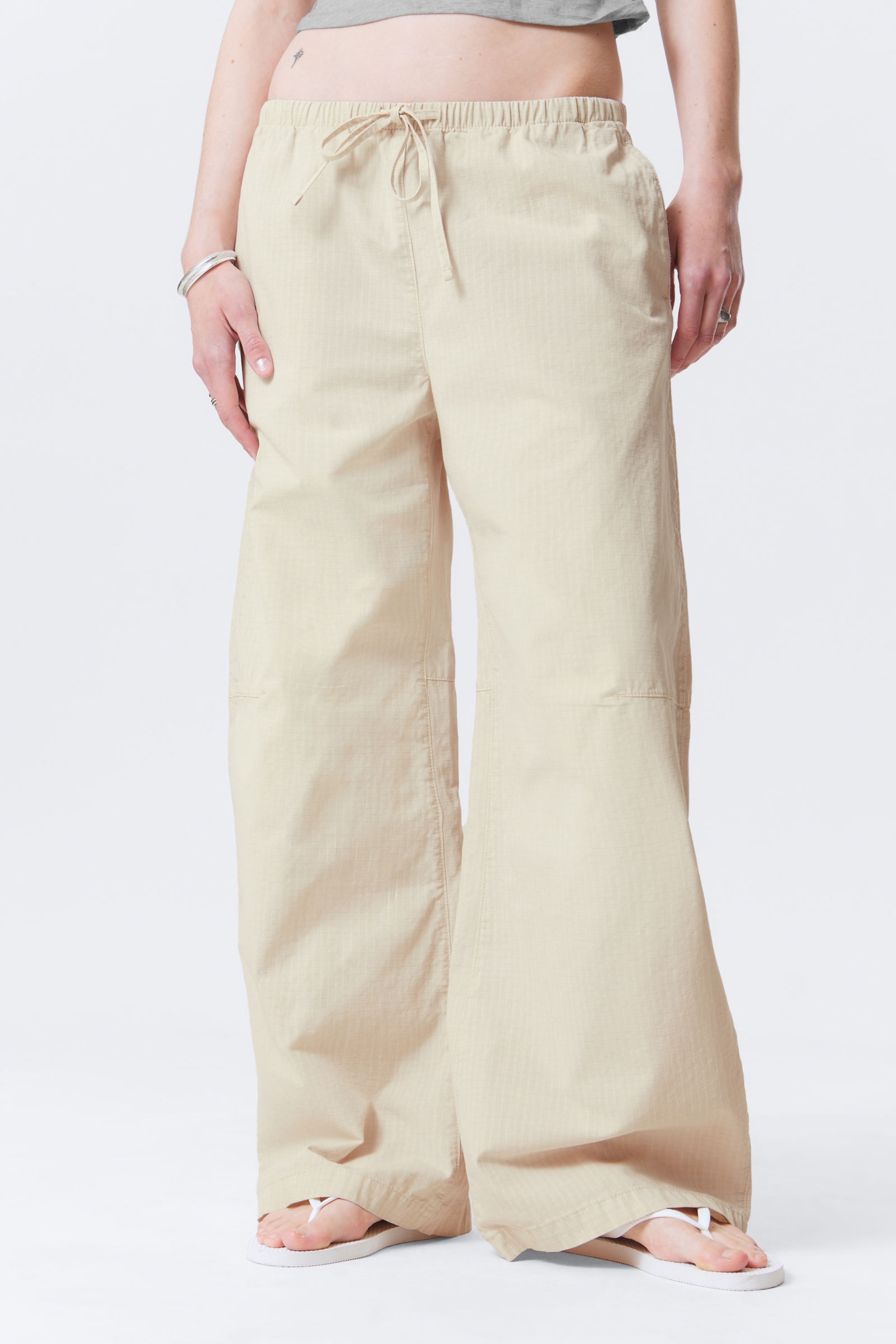 #F3EFE5 - Loose Fit Washed Ripstop Trousers - 2