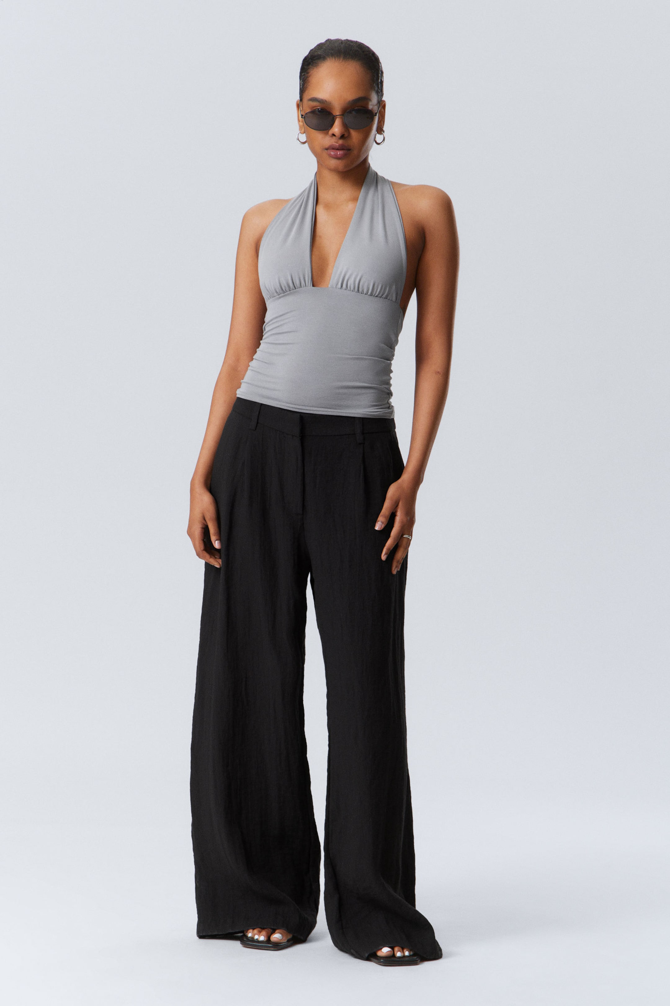 #7F8086 - Tief sitzendes Neckholder-Top - 2