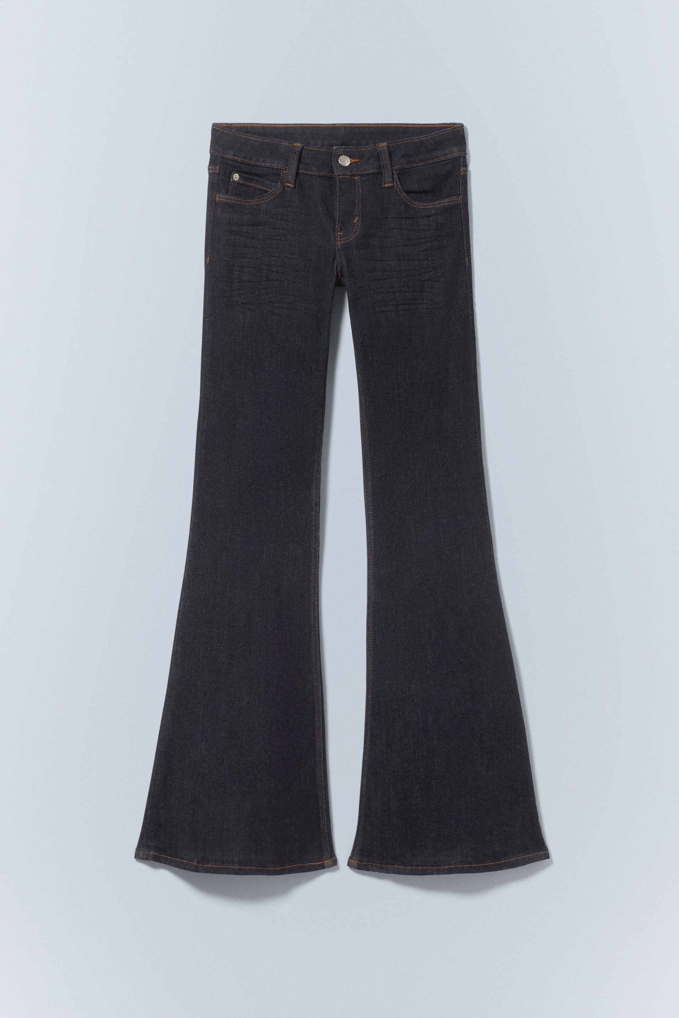 Waschung "Extra Blue" - Skinny-Jeans mit Schlag und niedrigem Bund - 2