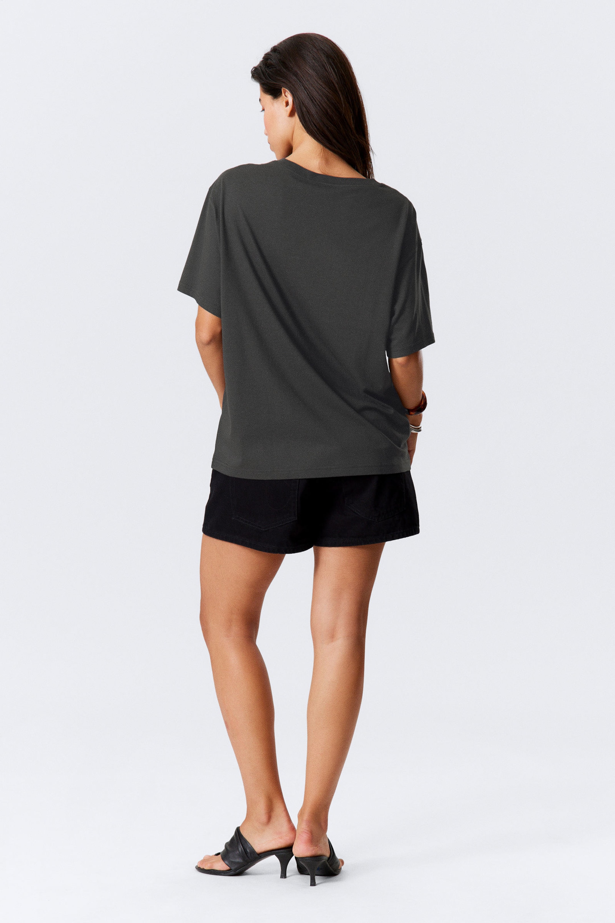 Mörkgrå - Mjuk oversized T-shirt med kort ärm - 2