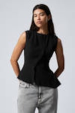 Svart - Ärmlös asymmetrisk peplum topp - 0