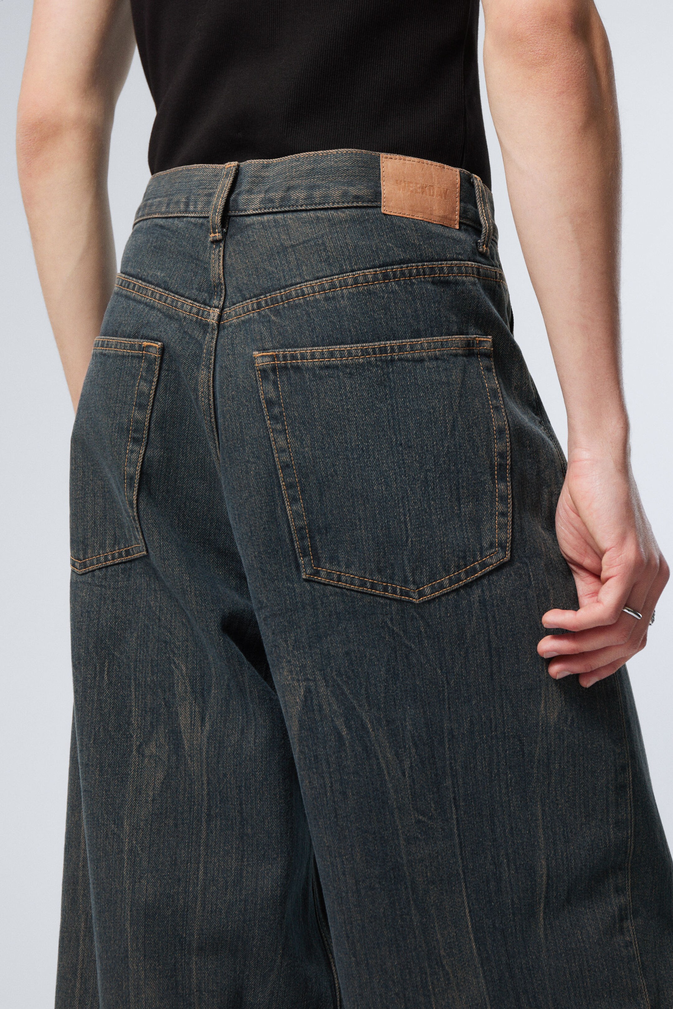 astro loose baggy leg jeans - Como Blue | Weekday EU