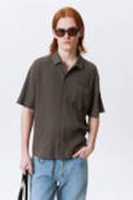 Dark Mole - Knitted Short-Sleeved Button-Up Shirt - 0