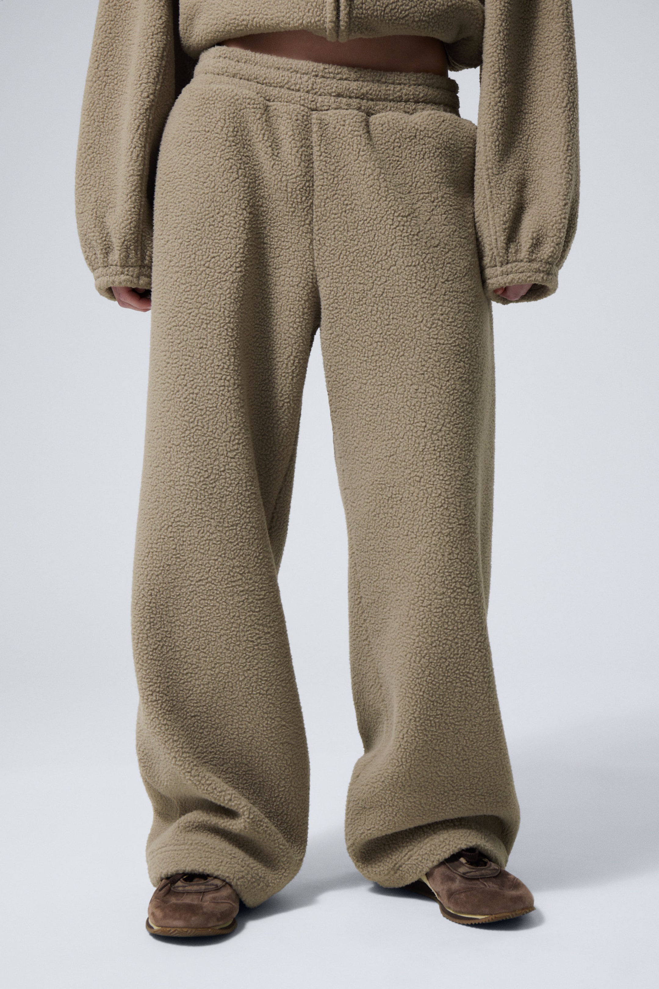 #7F7A72 - Loose Fleece Trousers - 2