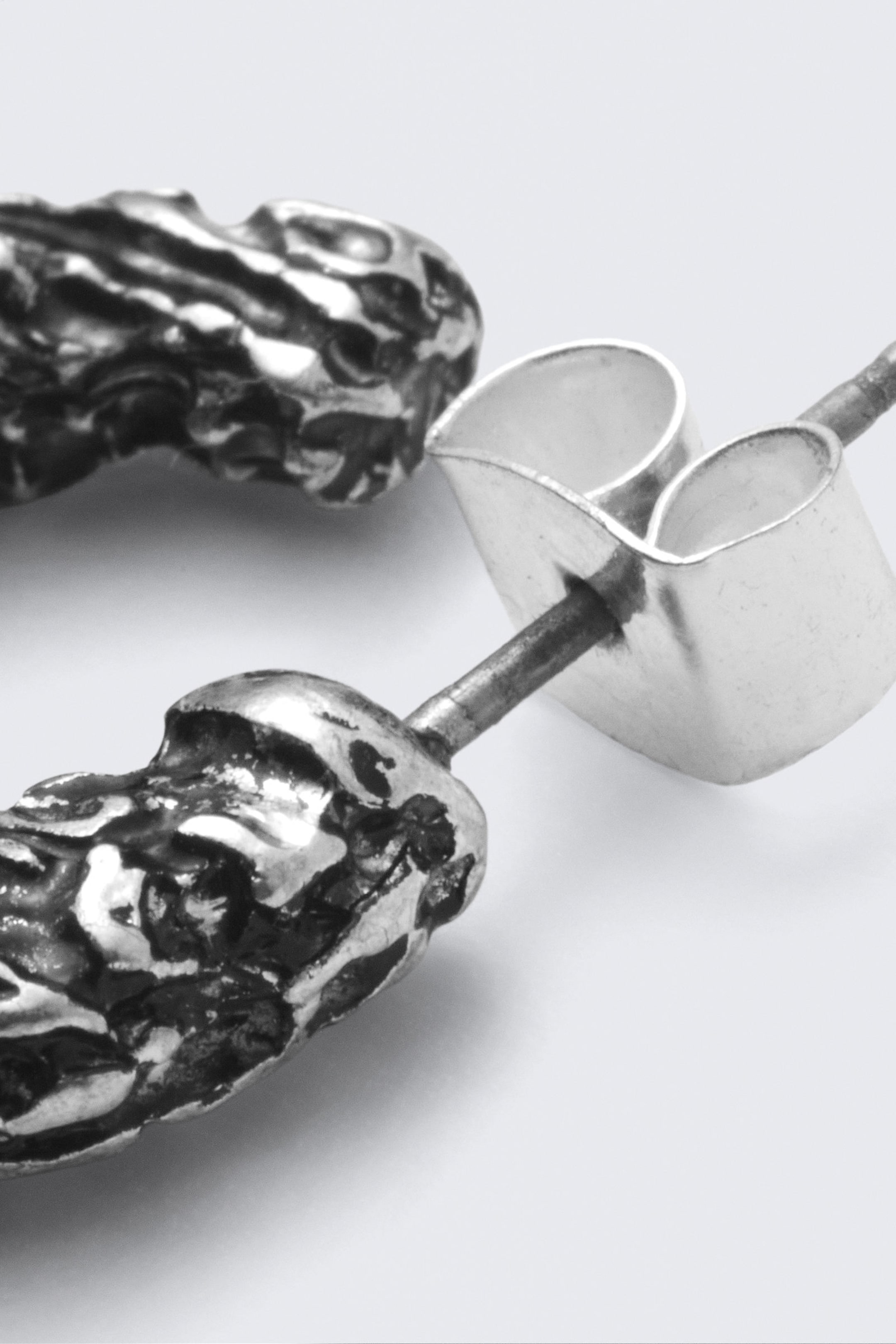 Zilver - Bewerkte, grove oorringen - 3