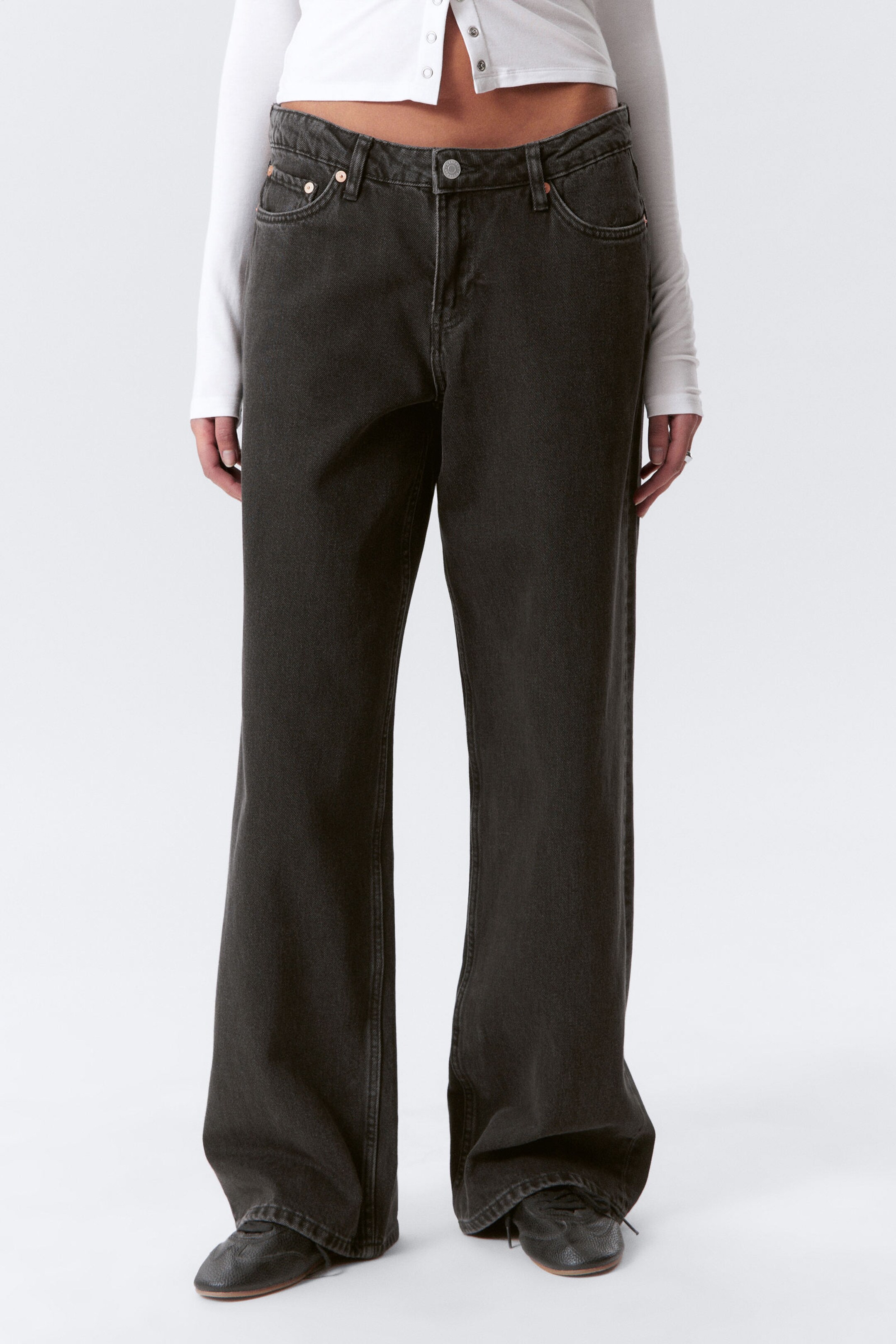 astro loose baggy leg jeans - Tuned Black - Black | Weekday WW