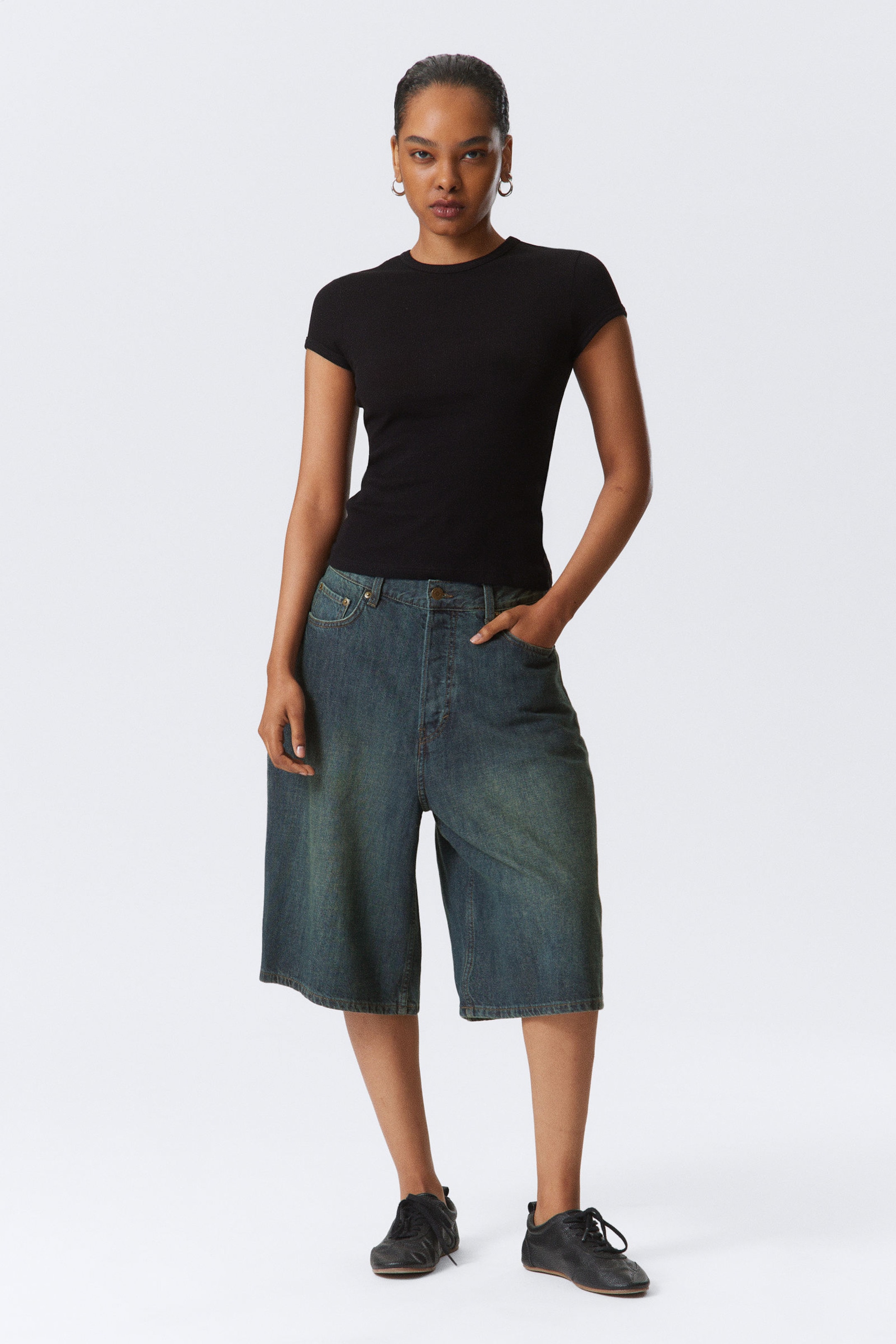 Lake Blue - Middelblauw - Astro ruimvallende baggy short van denim - 2
