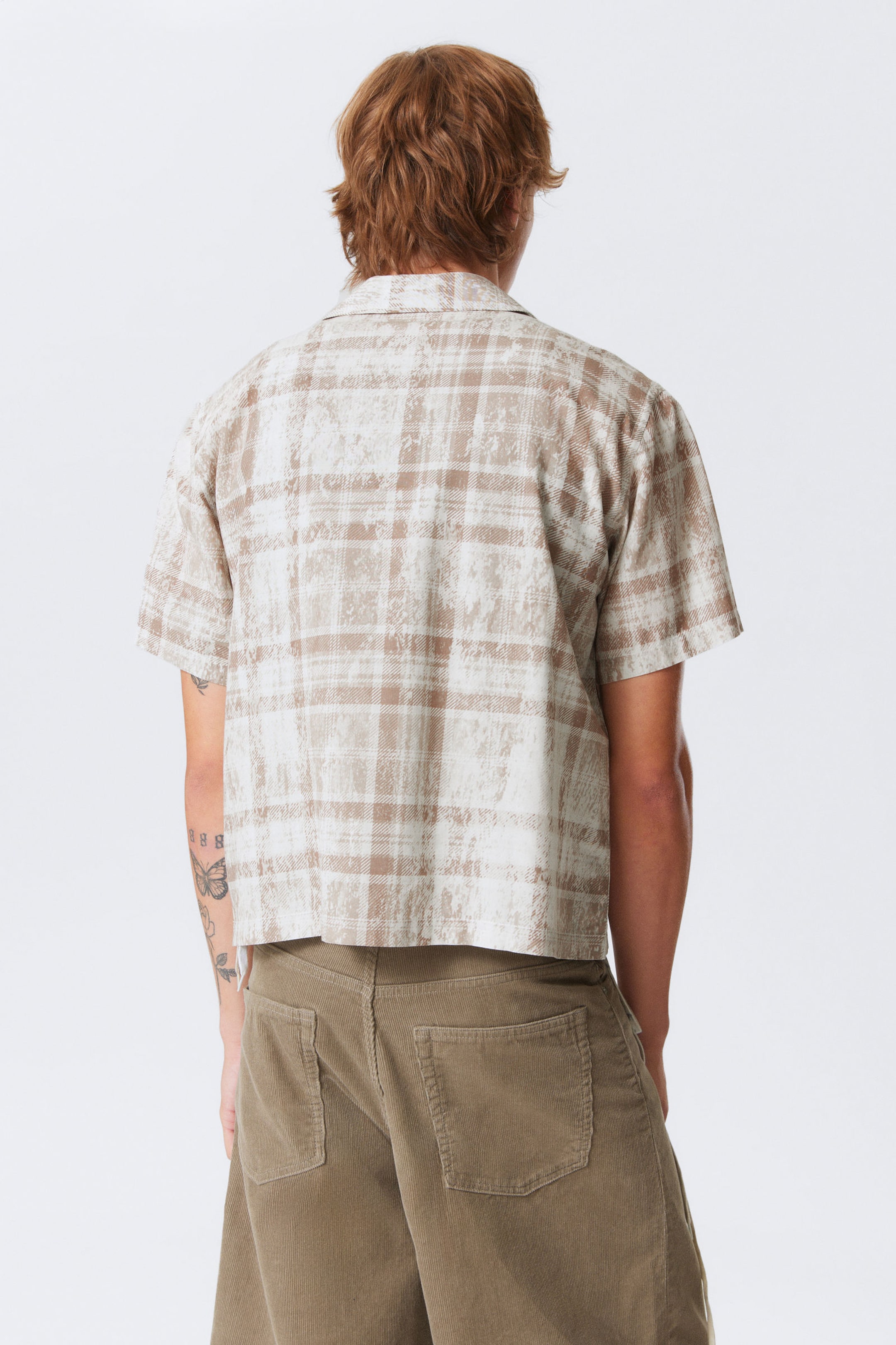 Distressed Checked Beige - Relaxed Graphic Short-Sleeved Resort Shirt - 3