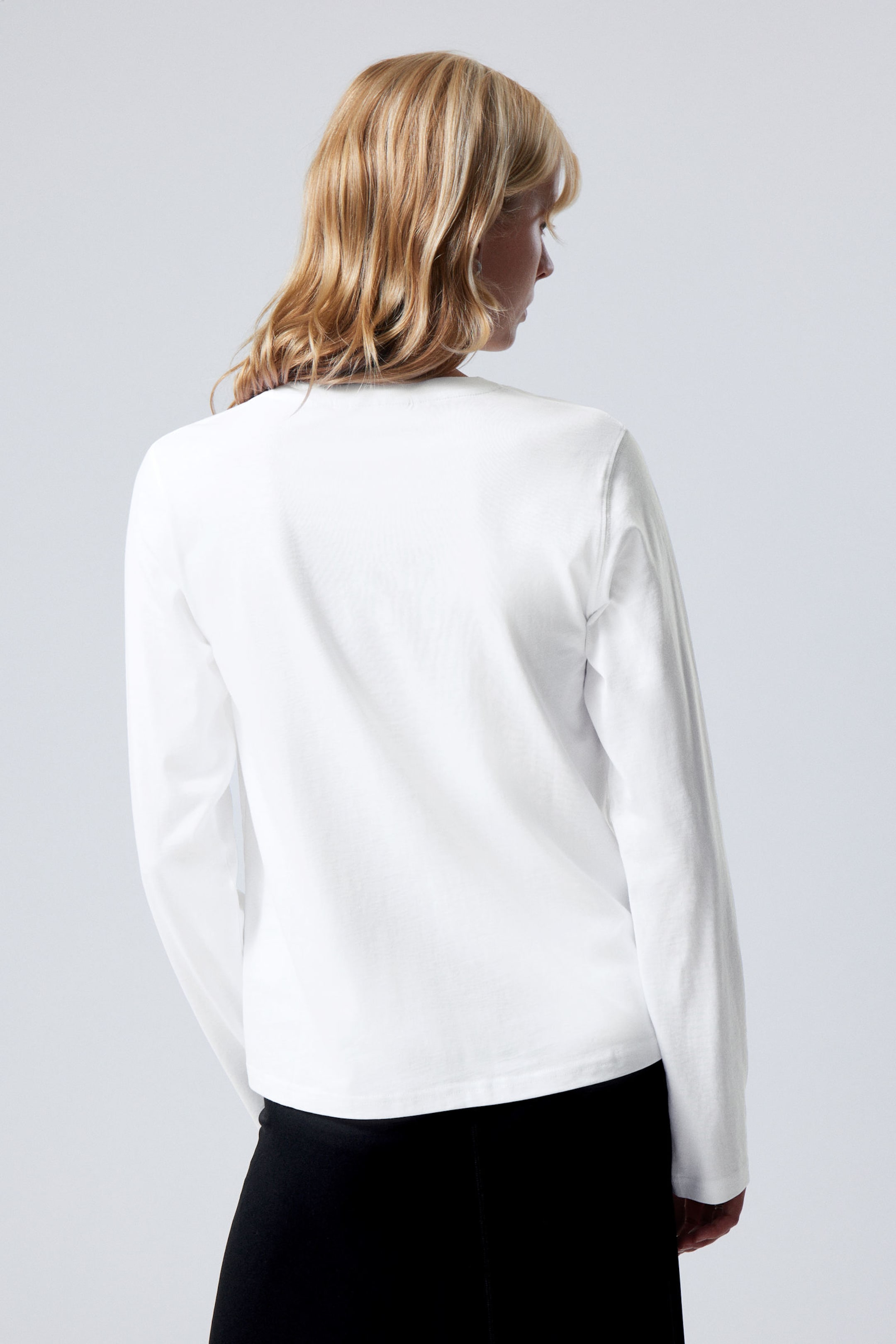 White - Essence Standard Long Sleeve - 3