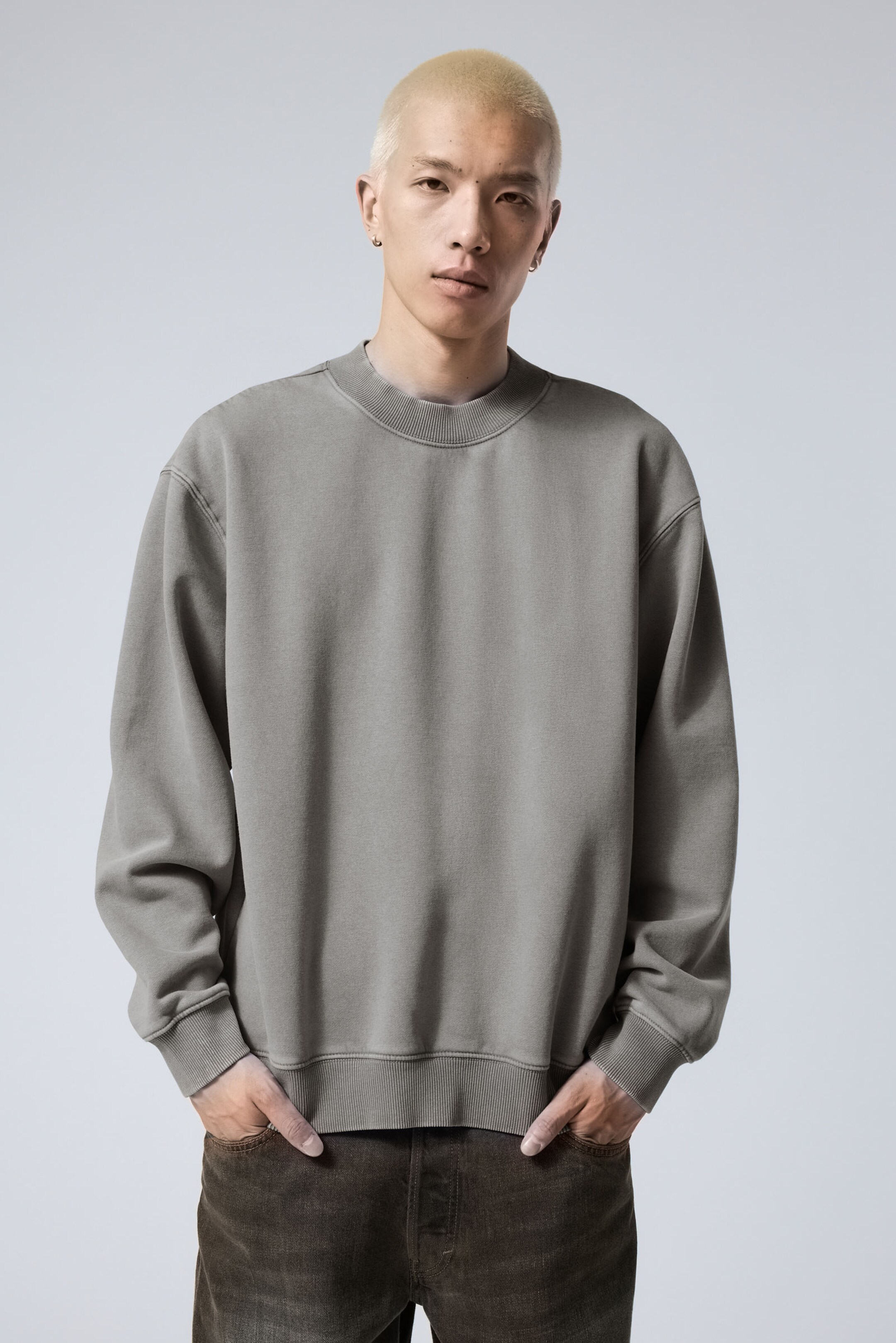 relaxed heavyweight sweatshirt Washed Dusty Grey Weekday EU