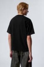 Schwarz - Kastiges T-Shirt - 2