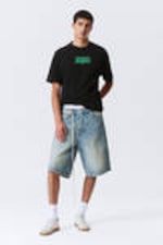 Schwarz - "Mizzion" - Bedrucktes kastiges T-Shirt - 2