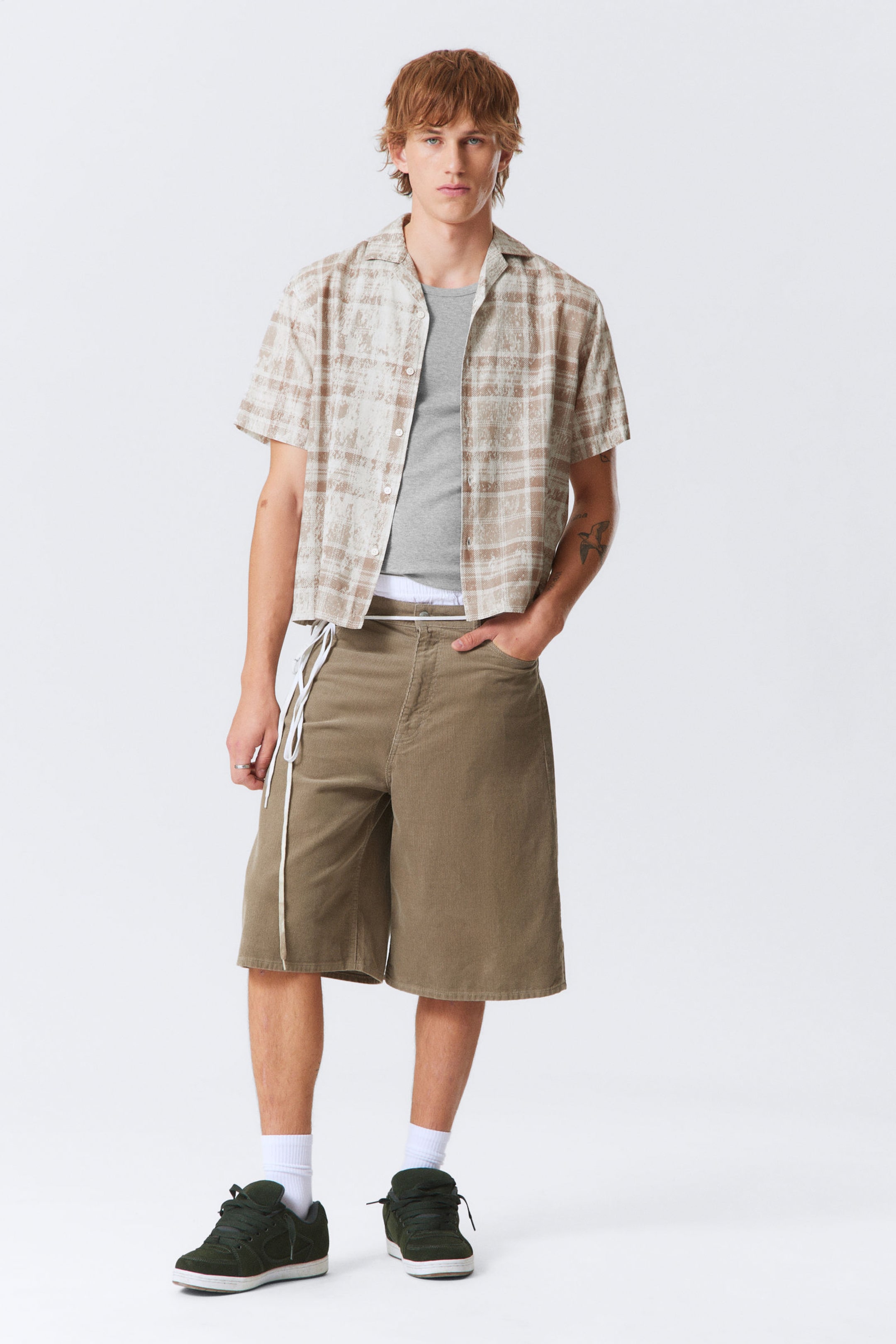 #DADACD - Relaxed Graphic Short-Sleeved Resort Shirt - 2