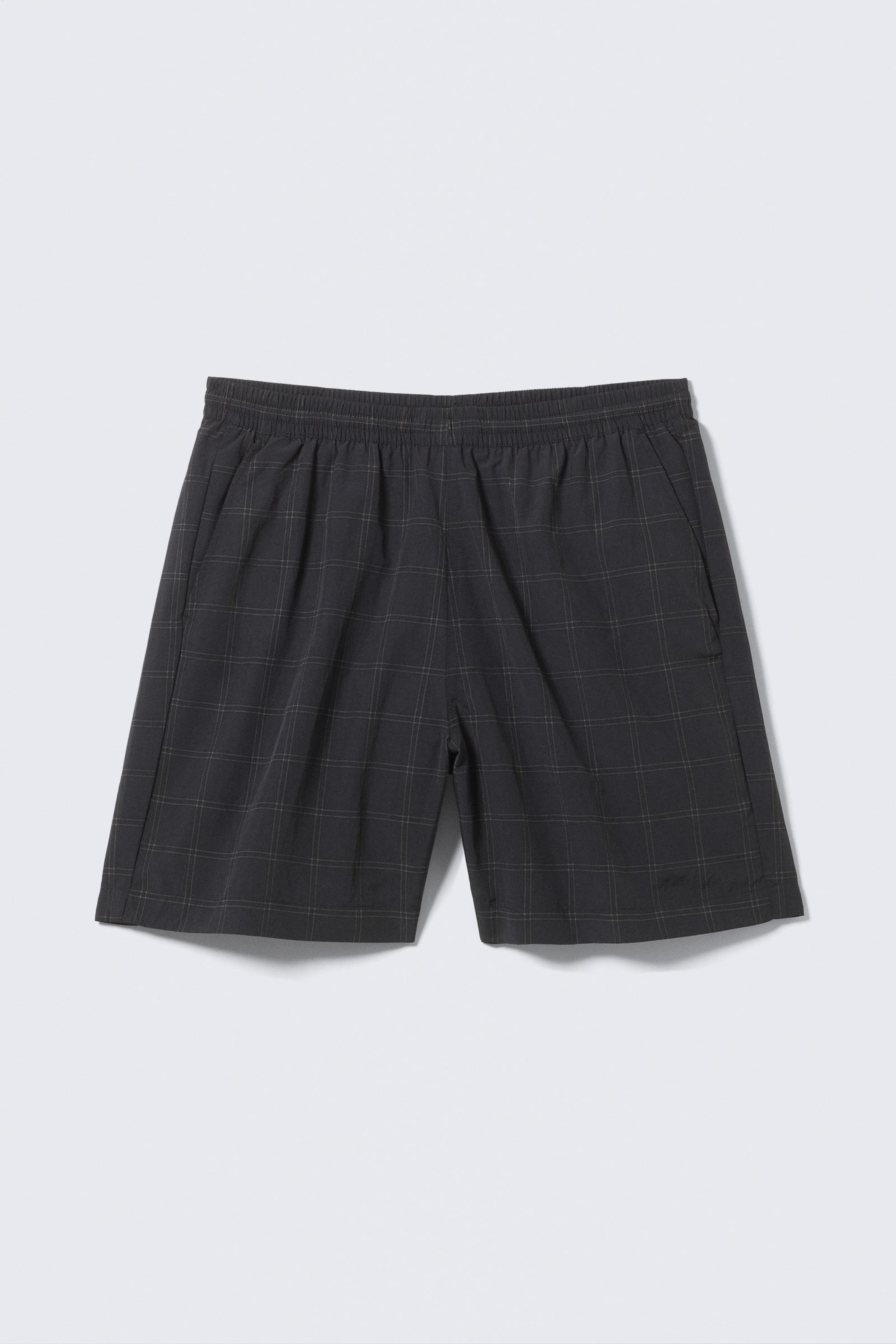 Schwarz kariert - Badeshorts aus kariertem Nylon - 4