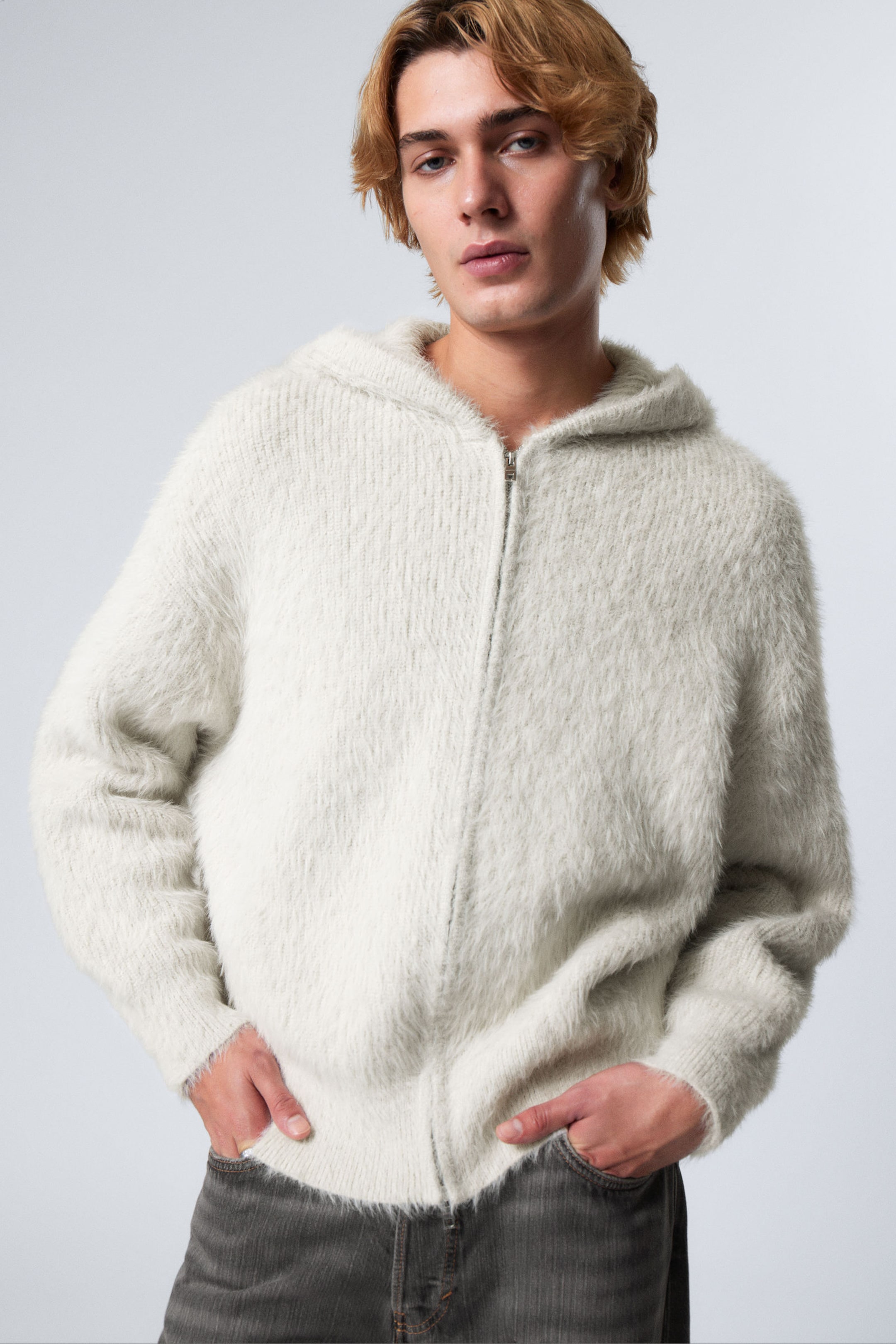 boxy knitted hairy zip hoodie Dusty Mole Weekday GB