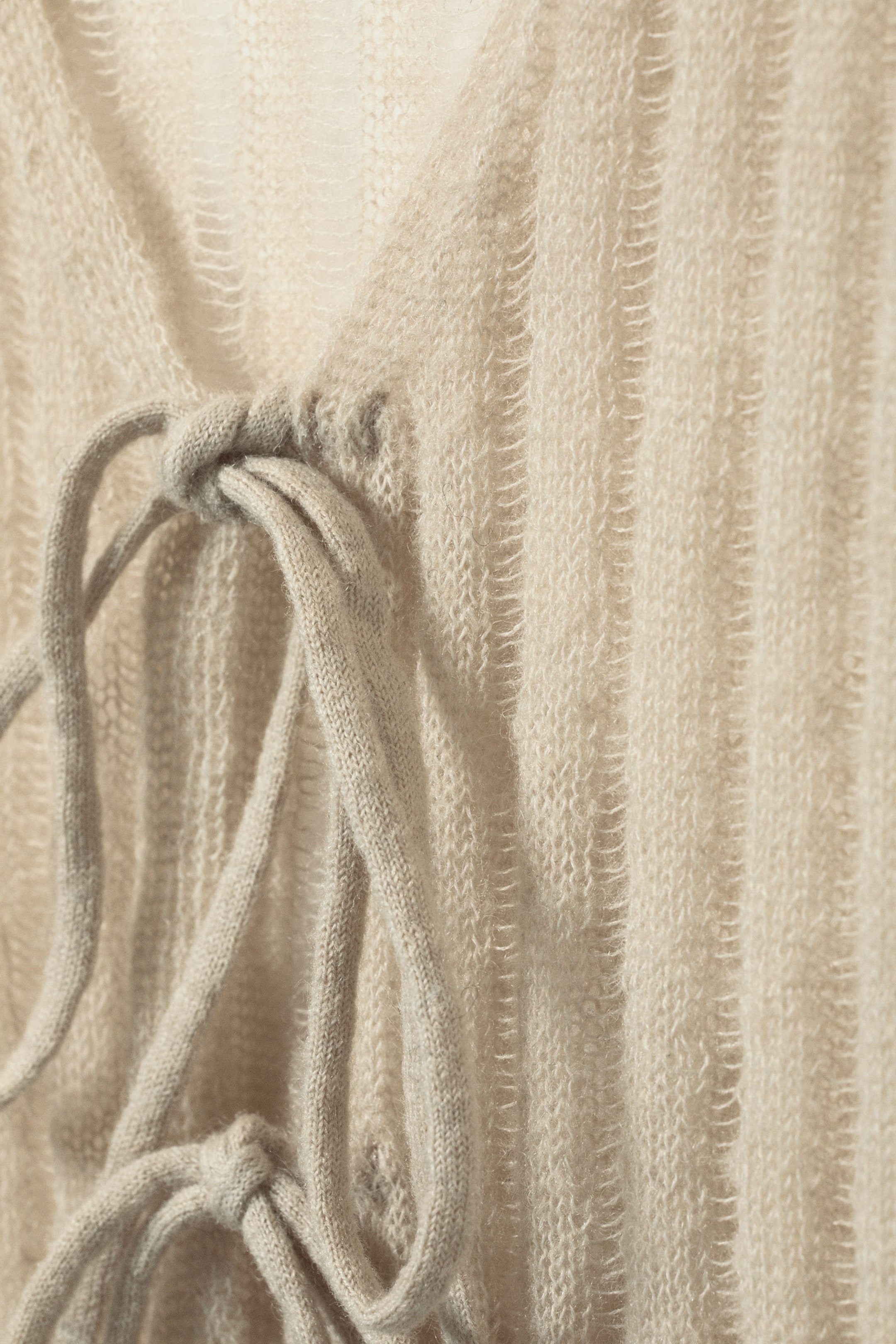 Staubiges Beige - Taillierter Cardigan zum Binden - 1