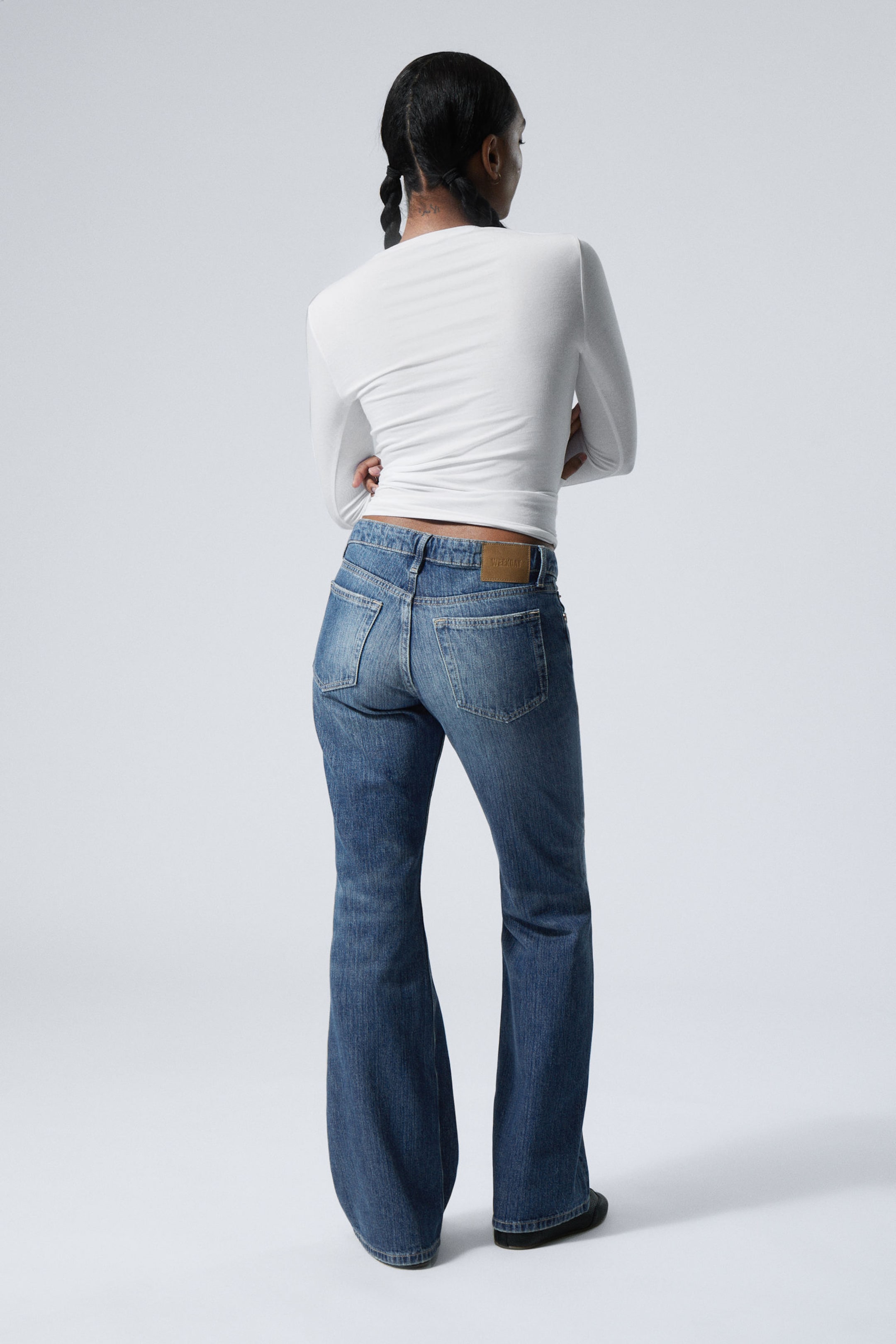 pin mid rise regular straight leg jeans - Novel Blue - Light Blue | Weekday  WW