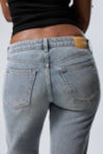 Trove Blue - Mittelblau - Nova Low Waist Slim Bootcut Leg Jeans - 3