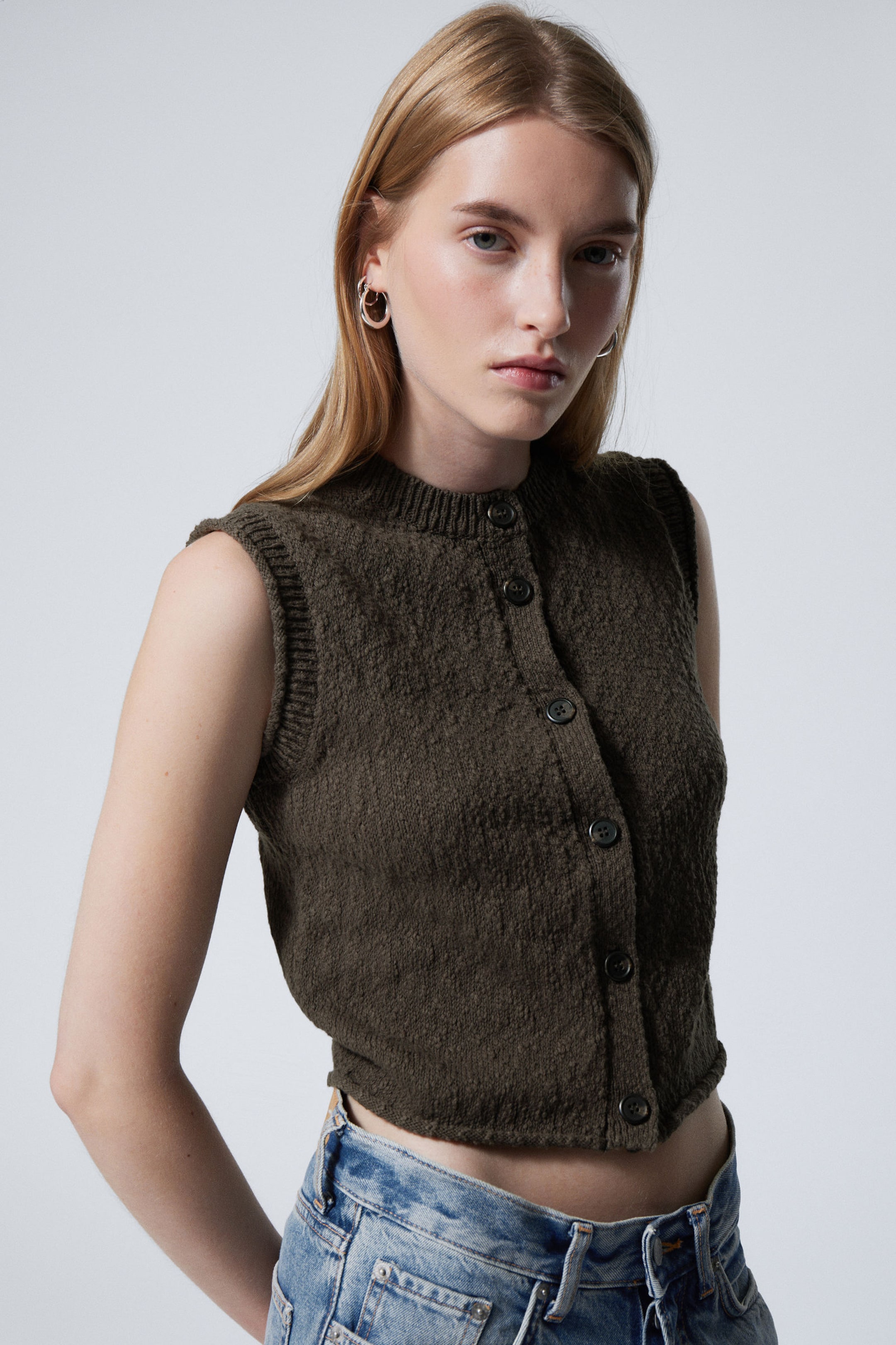 #444240 - Knitted Single-Breasted Vest - 1