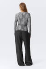Grey Jacquard - Fitted Long-Sleeve Jacquard Top - 3