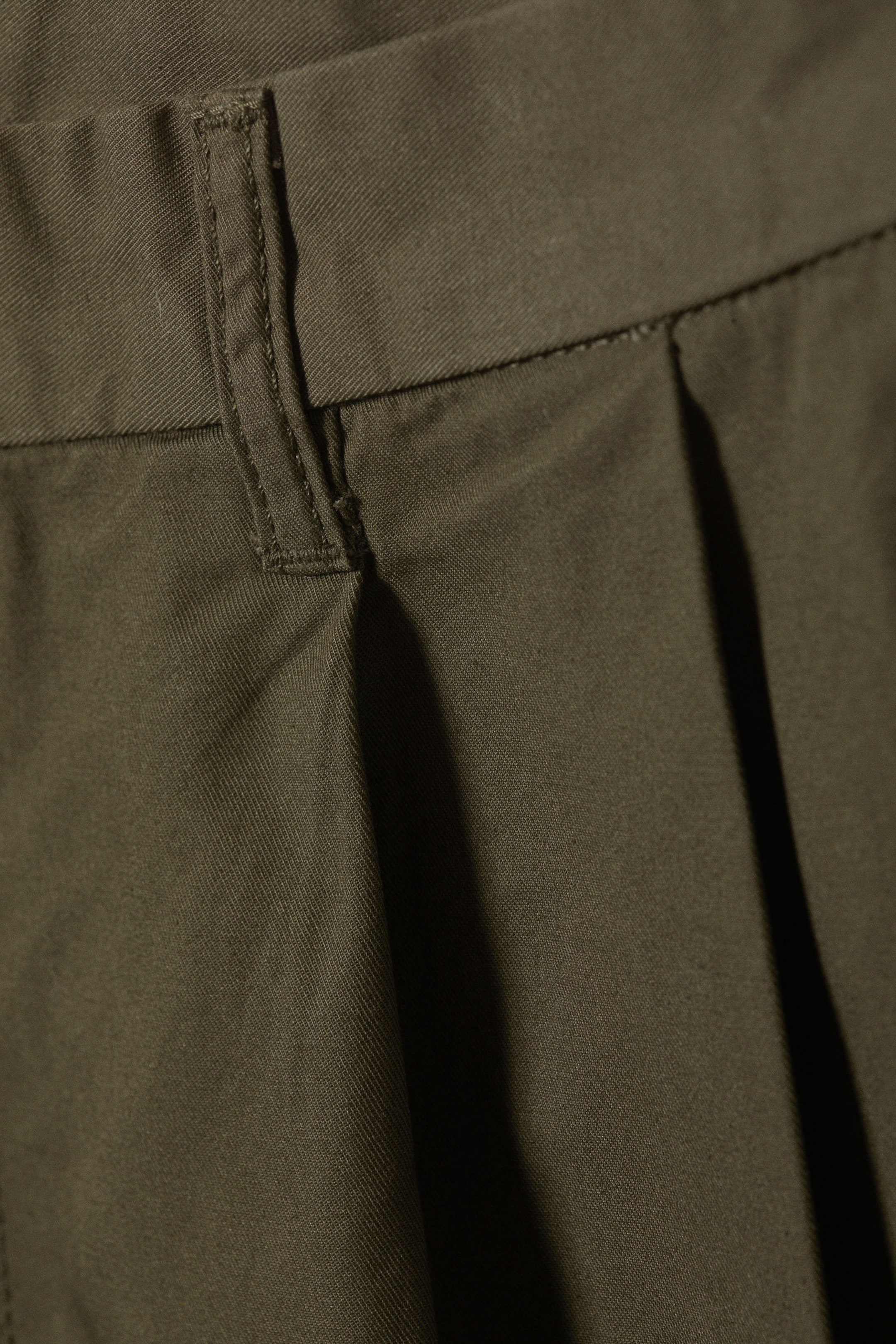 #45463B - Loose Utility Cotton Twill Shorts - 2