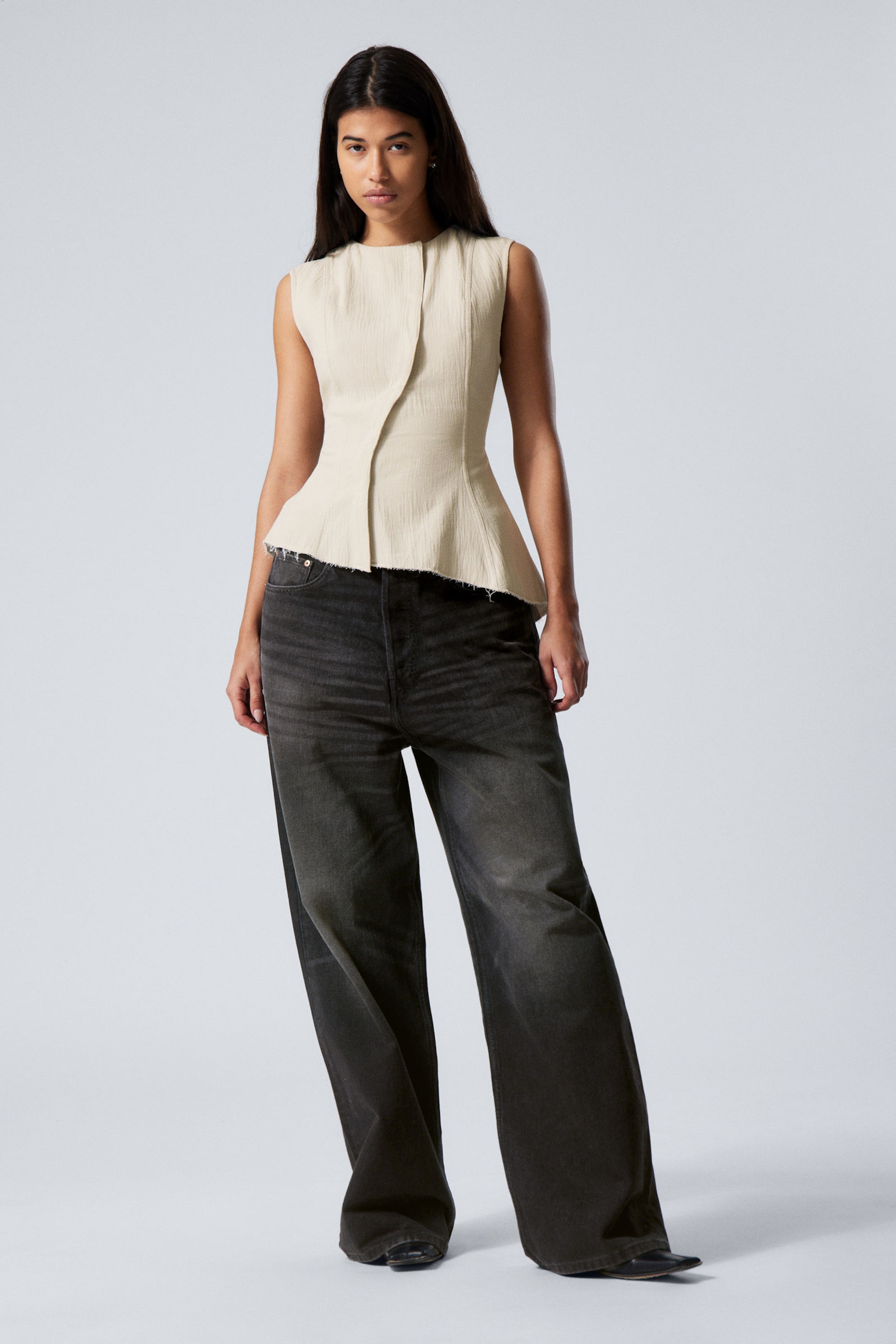 Ecru - Ärmlös asymmetrisk peplum topp - 2