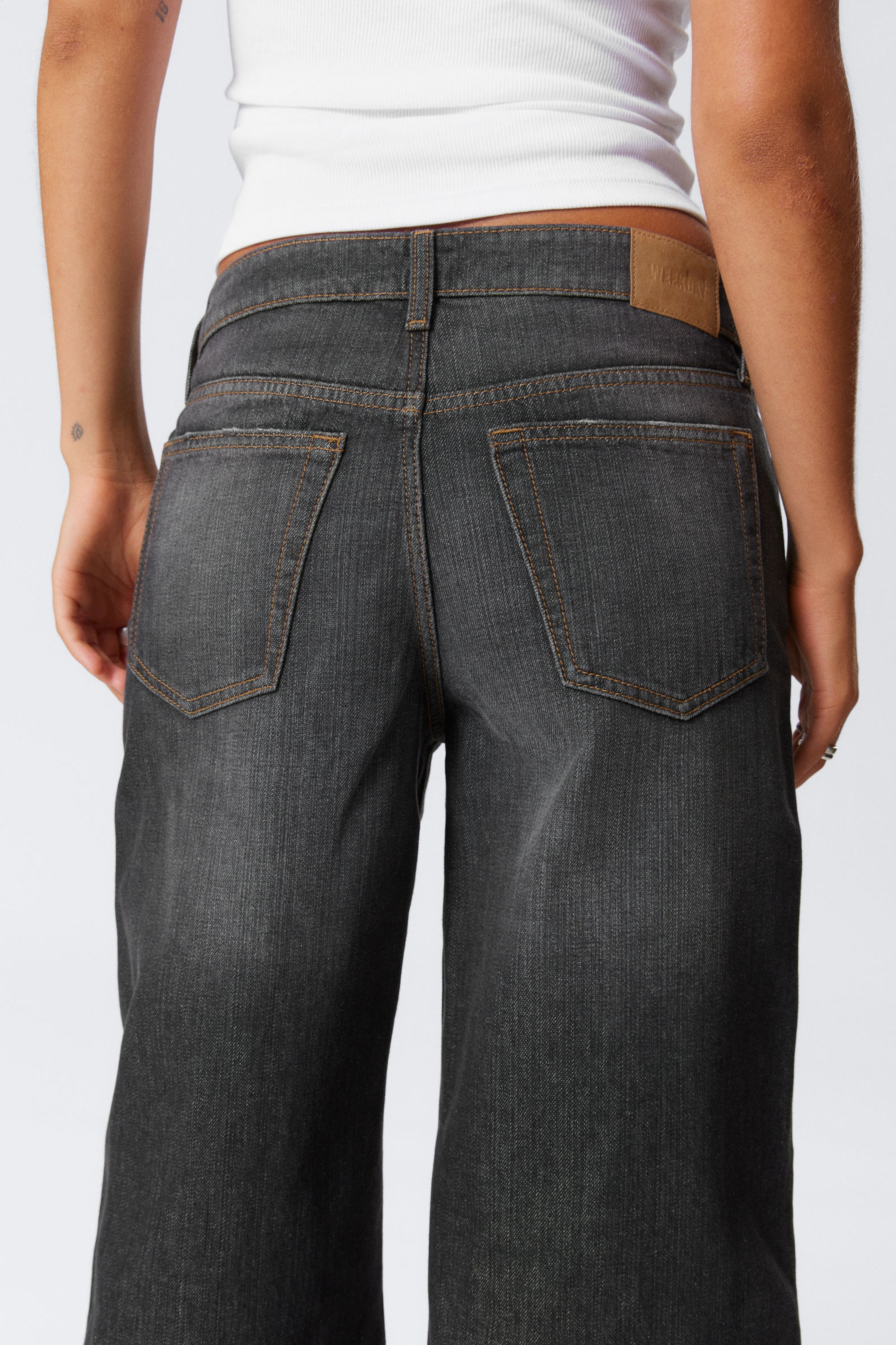 Ash Black - Ample Low Loose Denim Shorts - 3