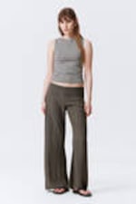 Dark Brown - Crinkled Low-Rise Wide-Leg Trousers - 0