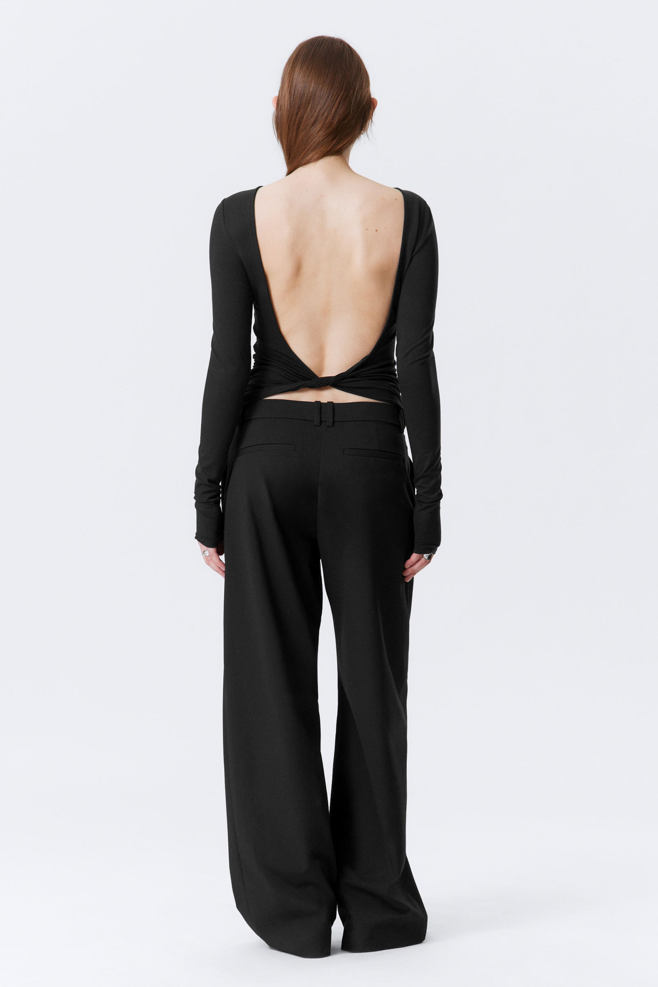 Black - Open Back Long-Sleeved Top - 3