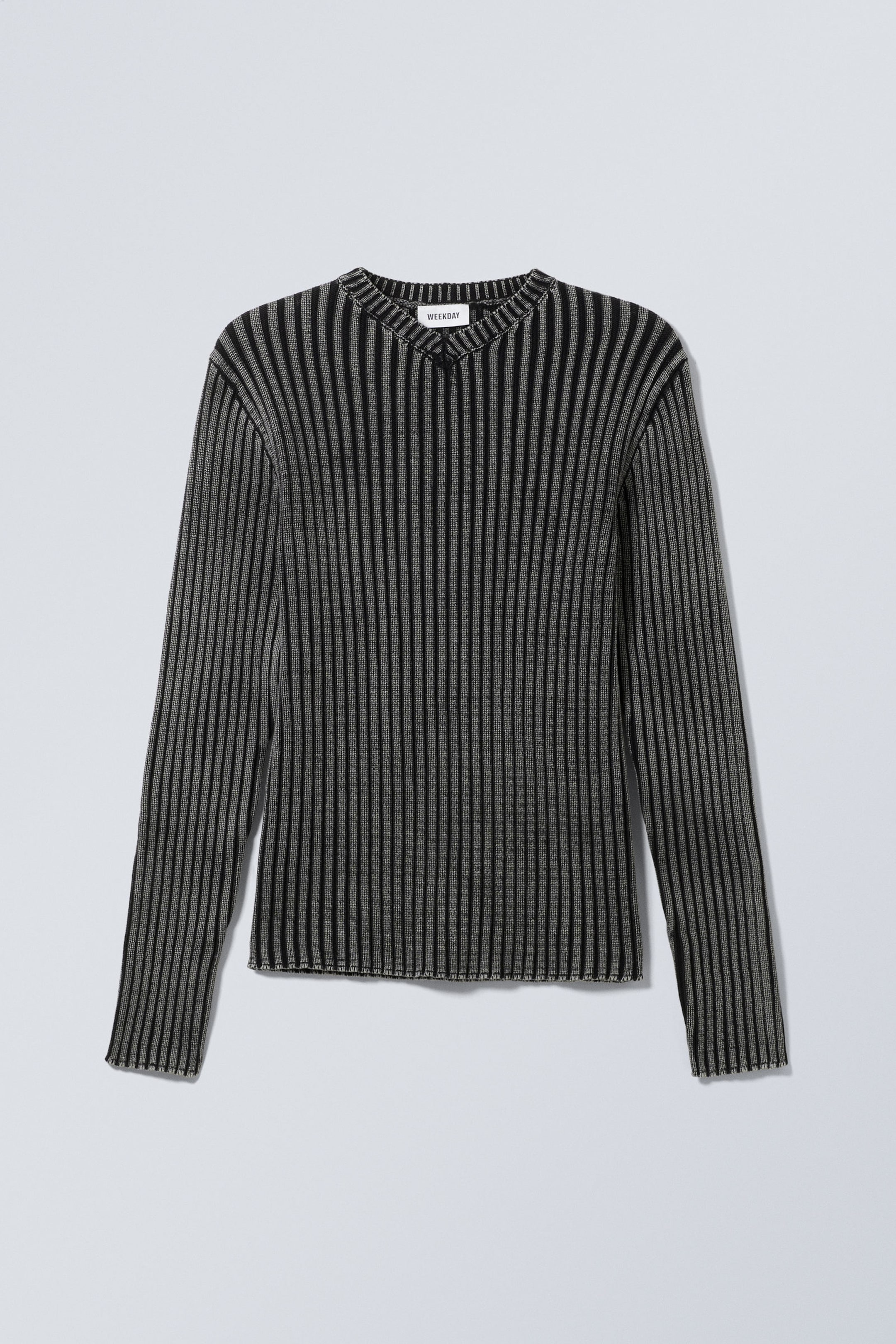 Washed Black - Slim V-neck Knitted Sweater - 2