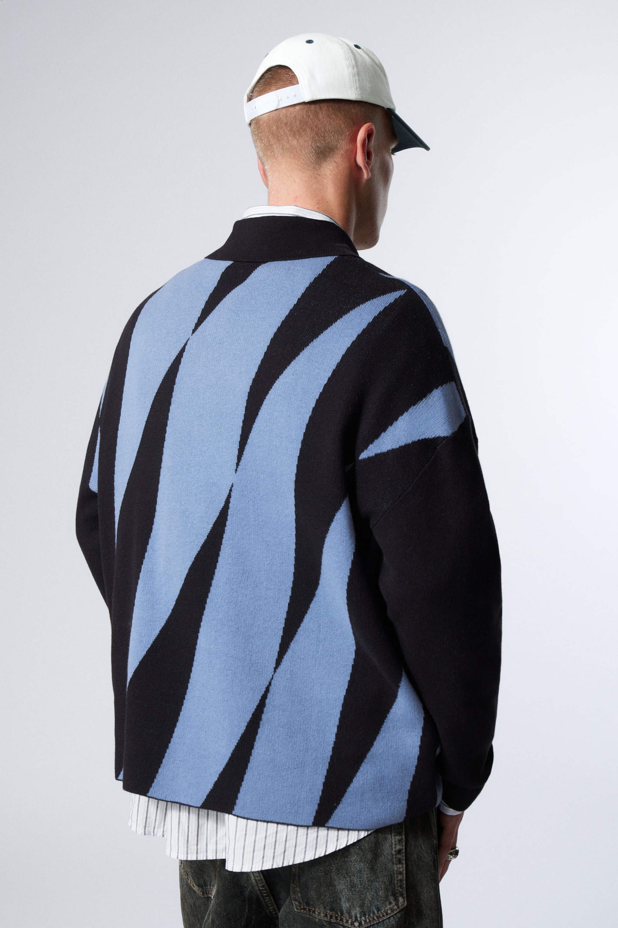 Black/Blue - Fantazy Fussball - Graphic Polo Sweater - 3