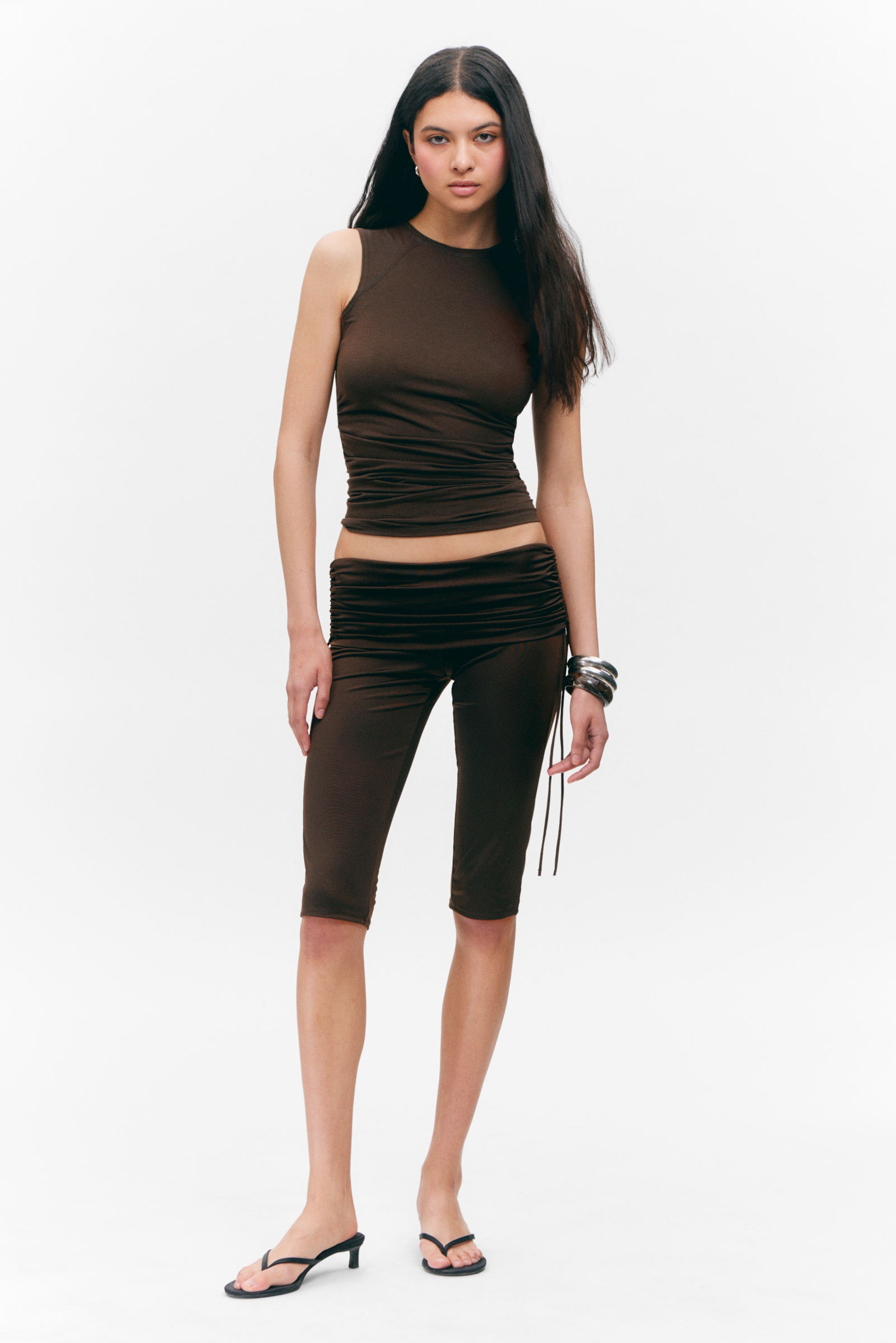 #423935 - Ruched Low Rise Capri Leggings - 1